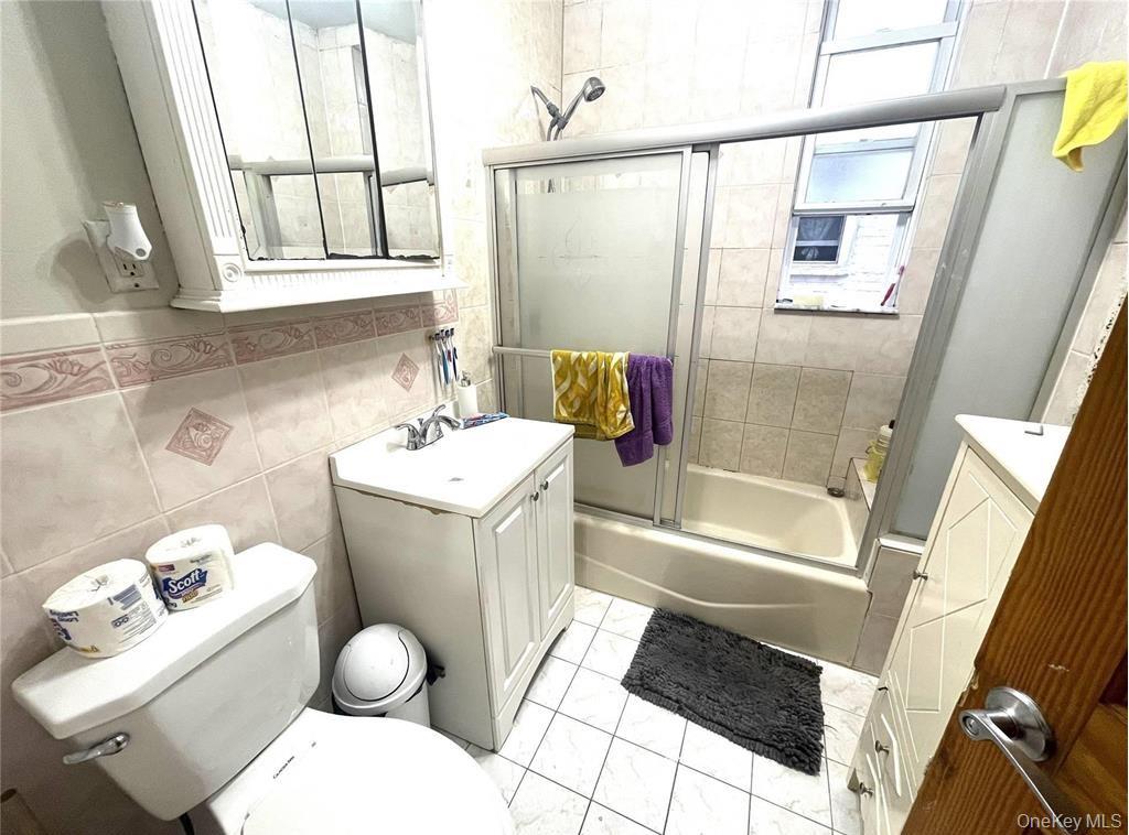 32-05 83rd Street Property Photo 11