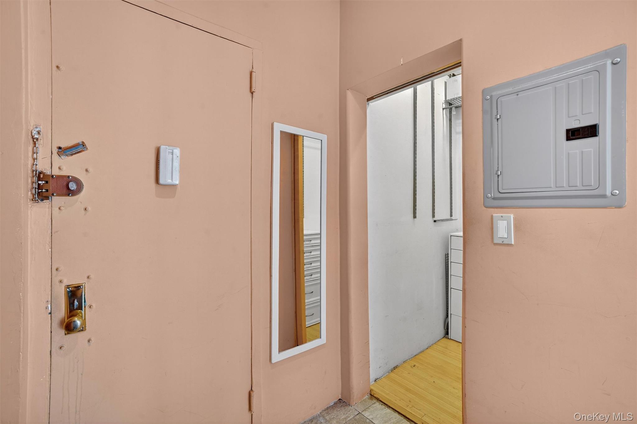 941 Jerome Avenue 8f Property Photo 5