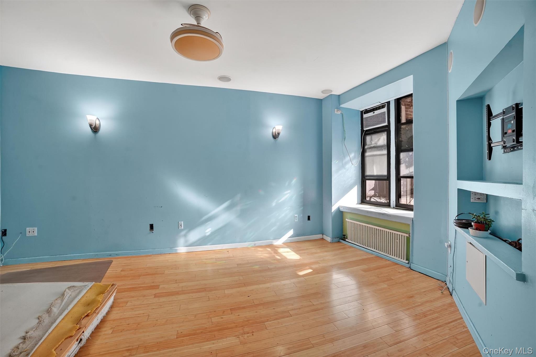 941 Jerome Avenue 8f Property Photo 13