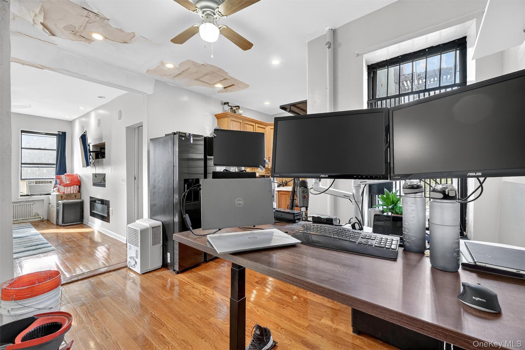941 Jerome Avenue 12g Property Photo 10