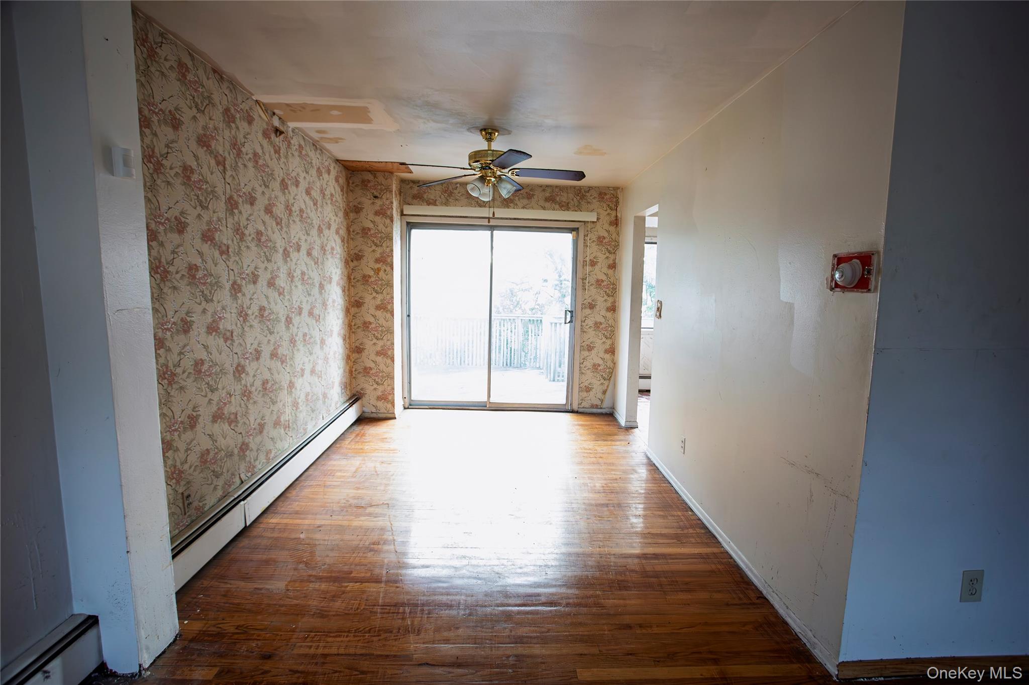 292 Westside Avenue Property Photo 5