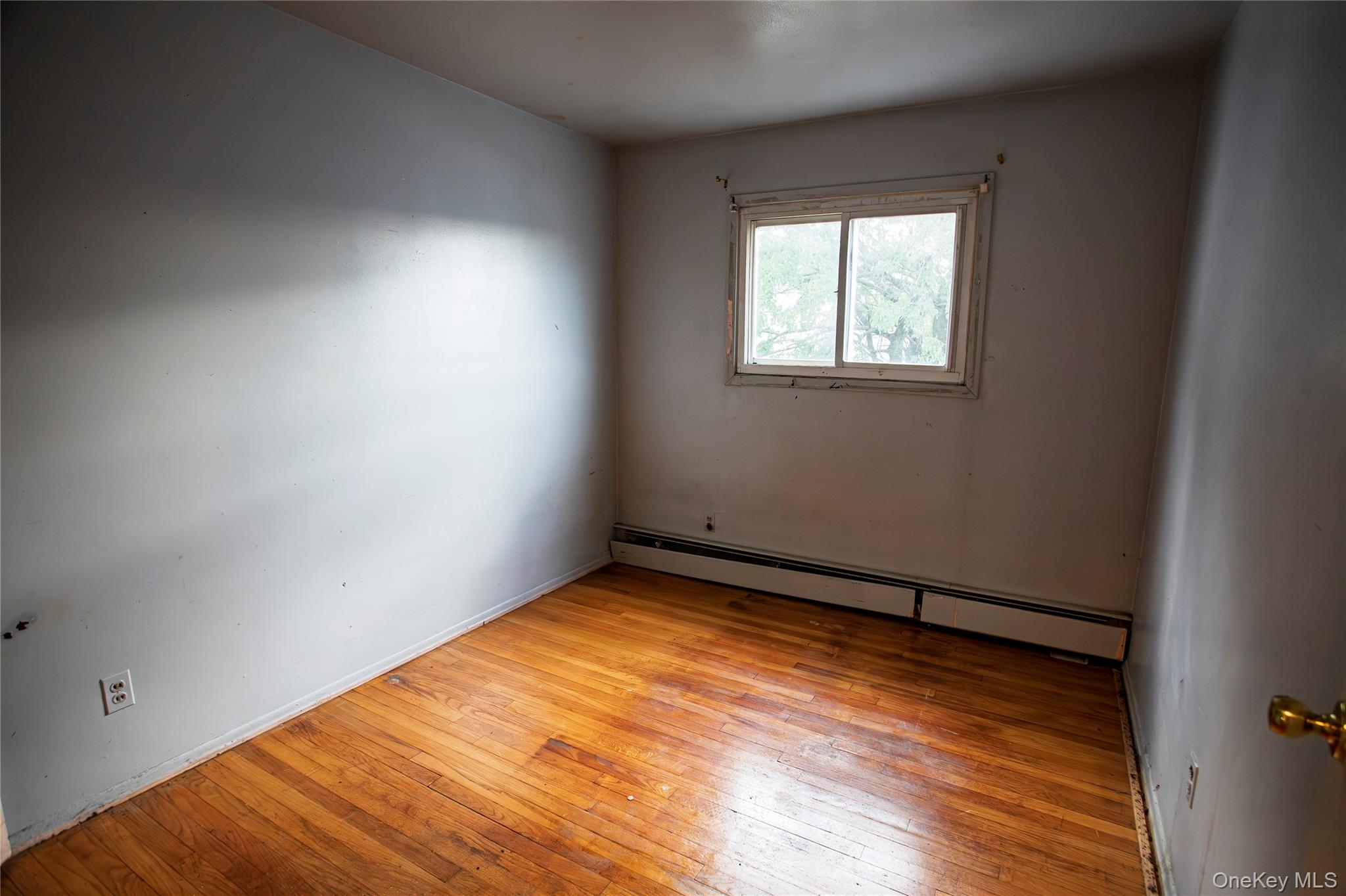 292 Westside Avenue Property Photo 11