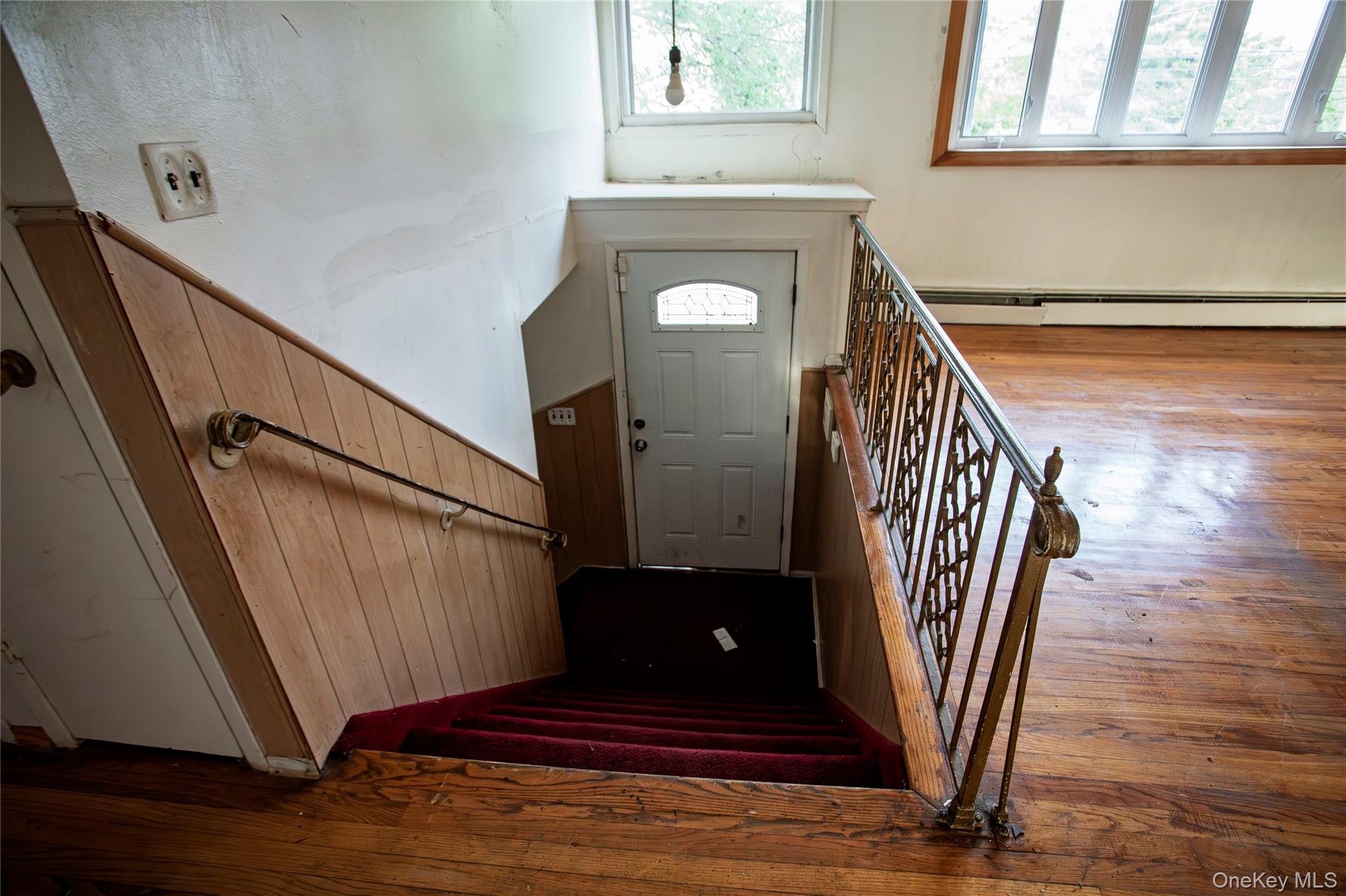 292 Westside Avenue Property Photo 15