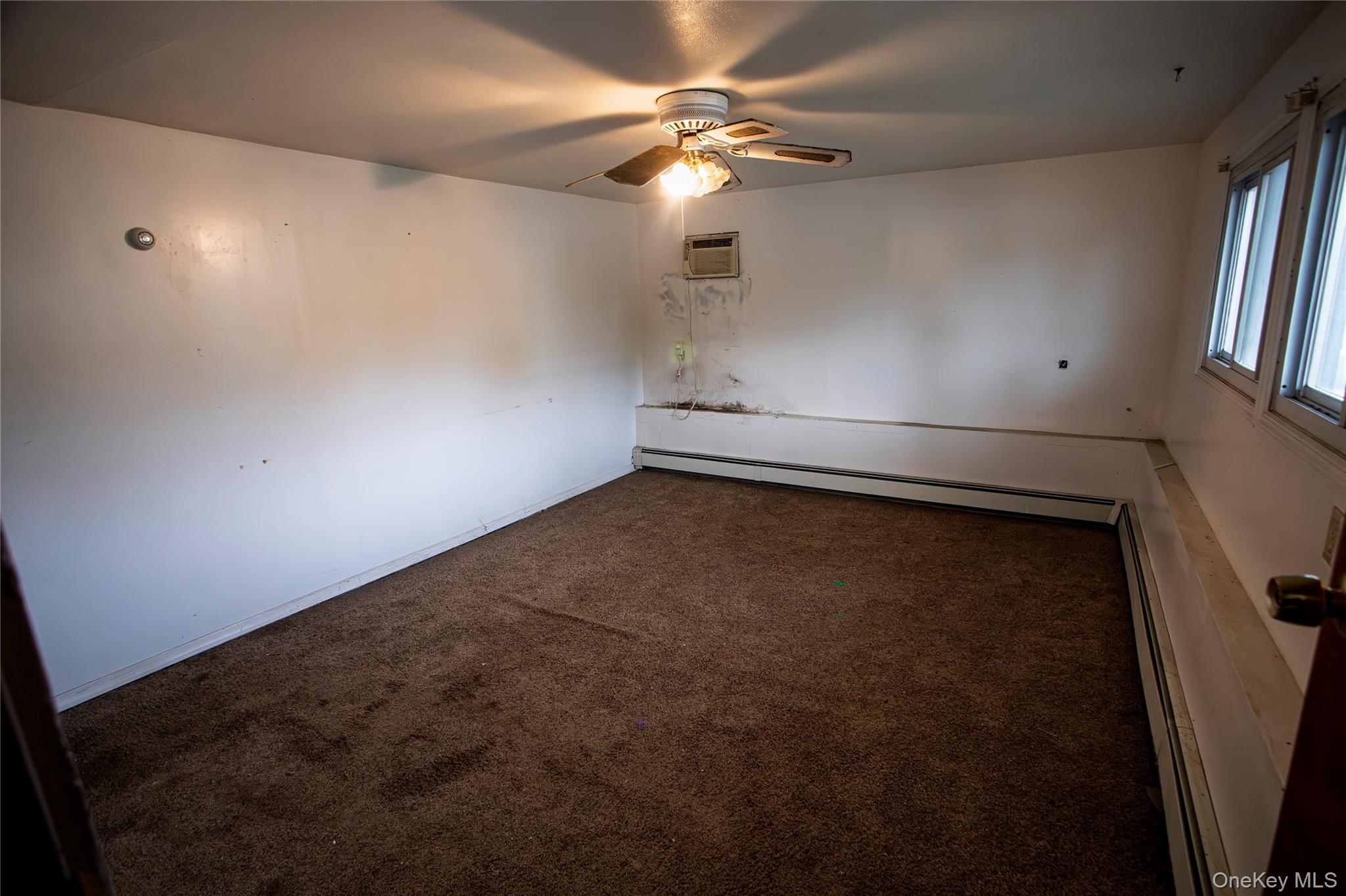 292 Westside Avenue Property Photo 16
