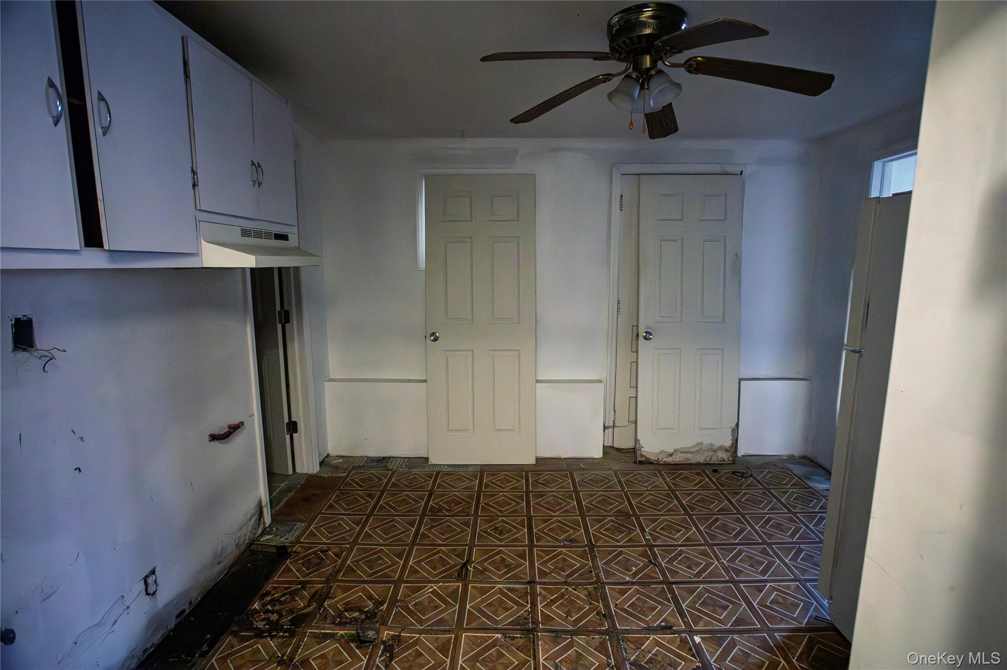 292 Westside Avenue Property Photo 19