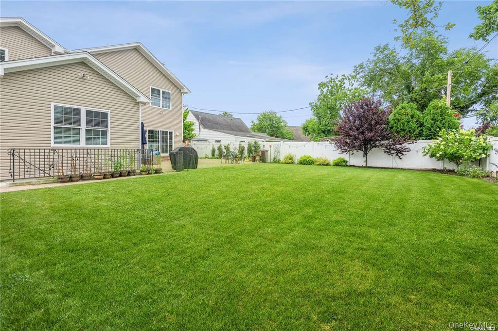 45 Meeting Lane Property Photo 39