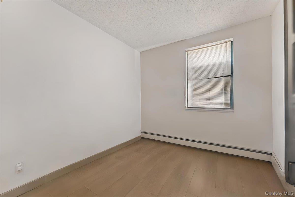 1475 Crotona Place Property Photo 5