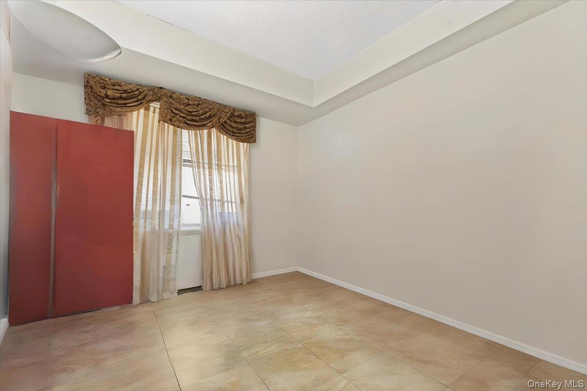 1475 Crotona Place Property Photo 12
