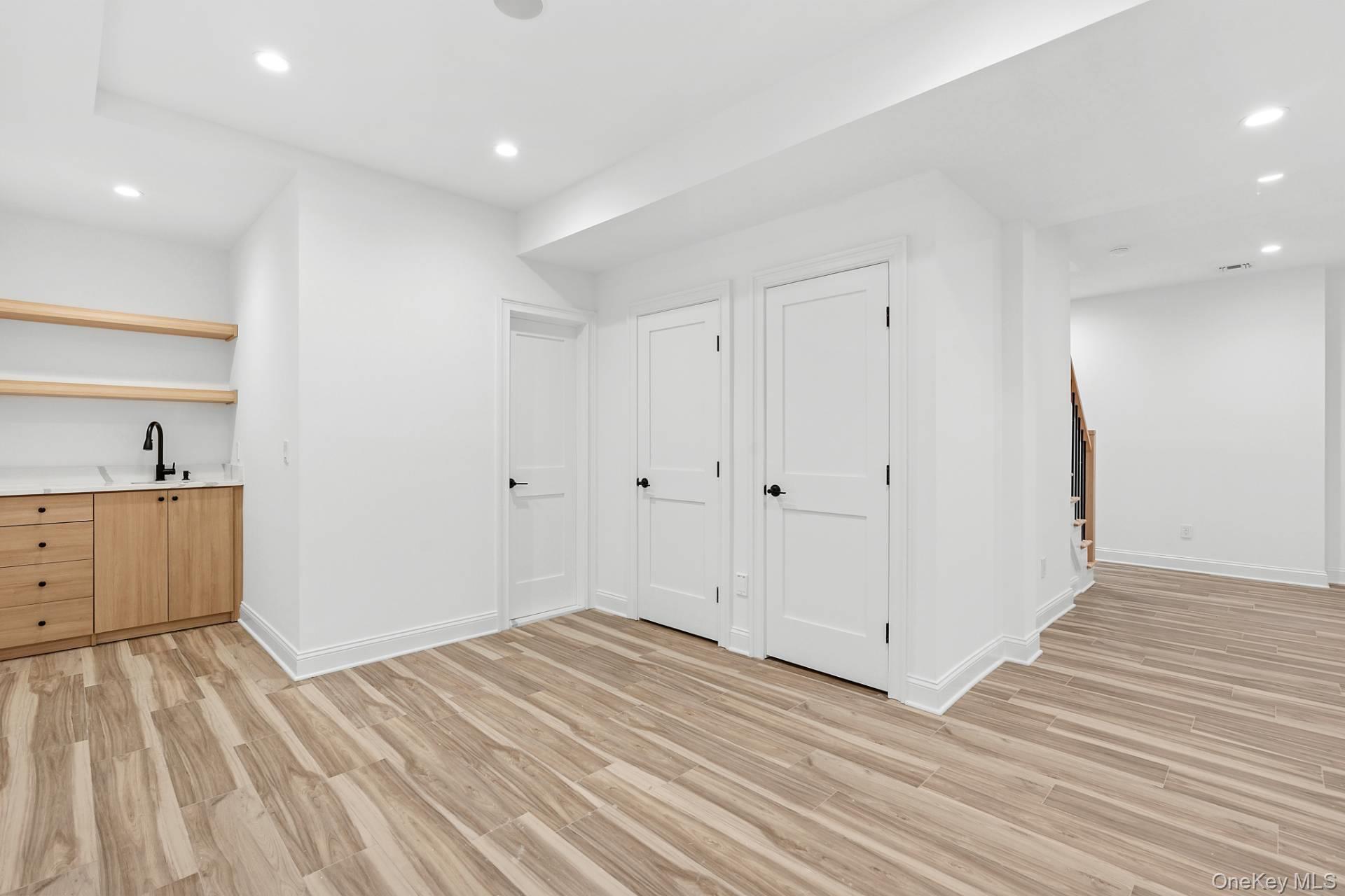 1900 Gillette Drive Property Photo 20