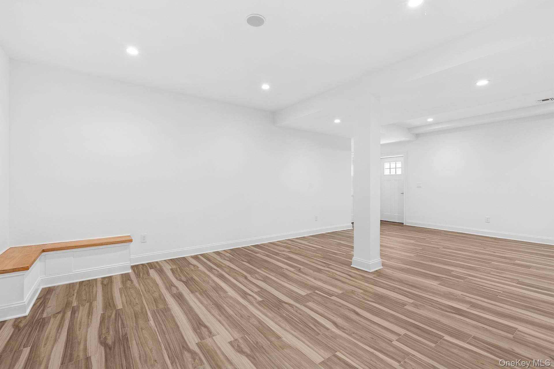1900 Gillette Drive Property Photo 21