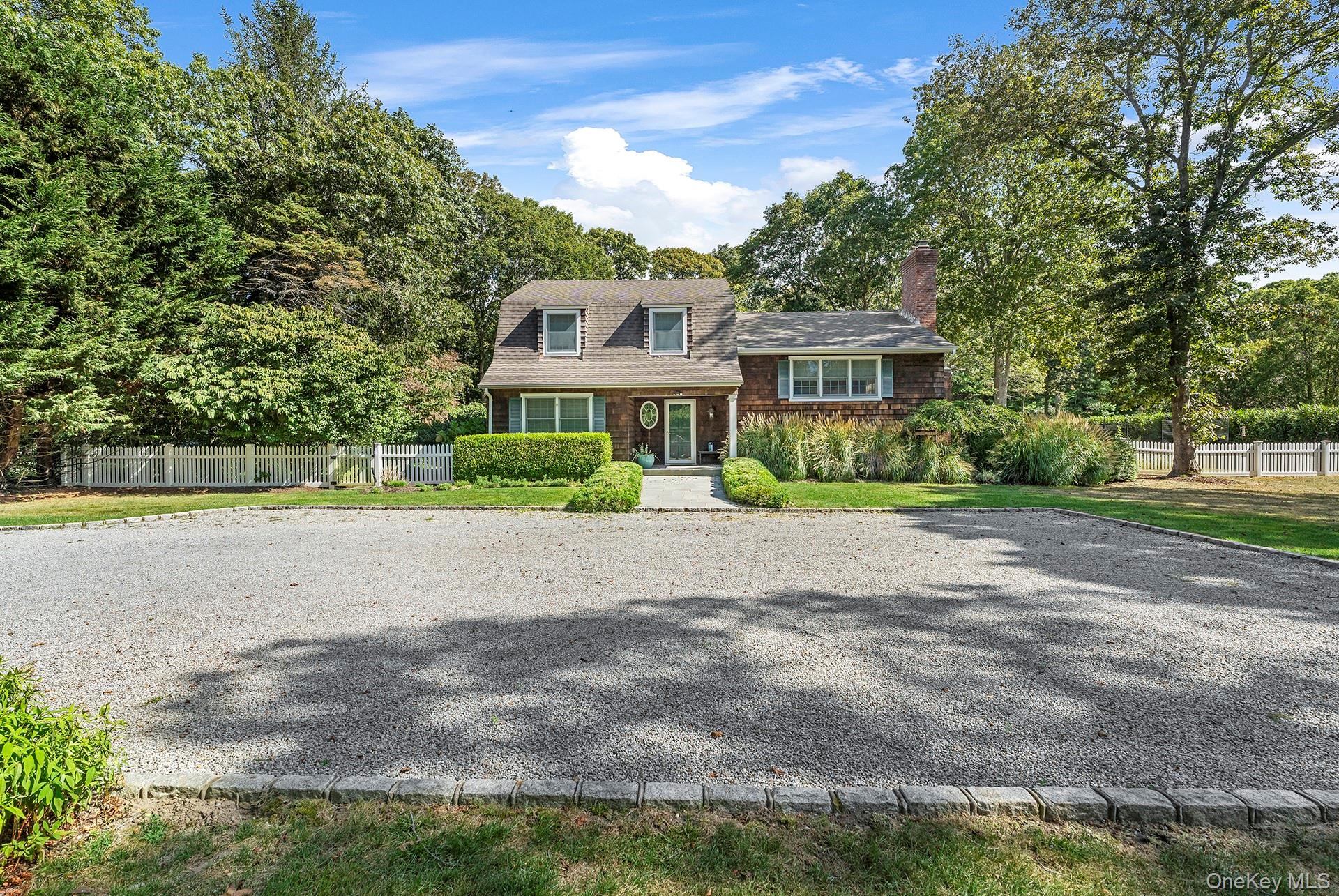 44 Midhampton Avenue Property Photo 1