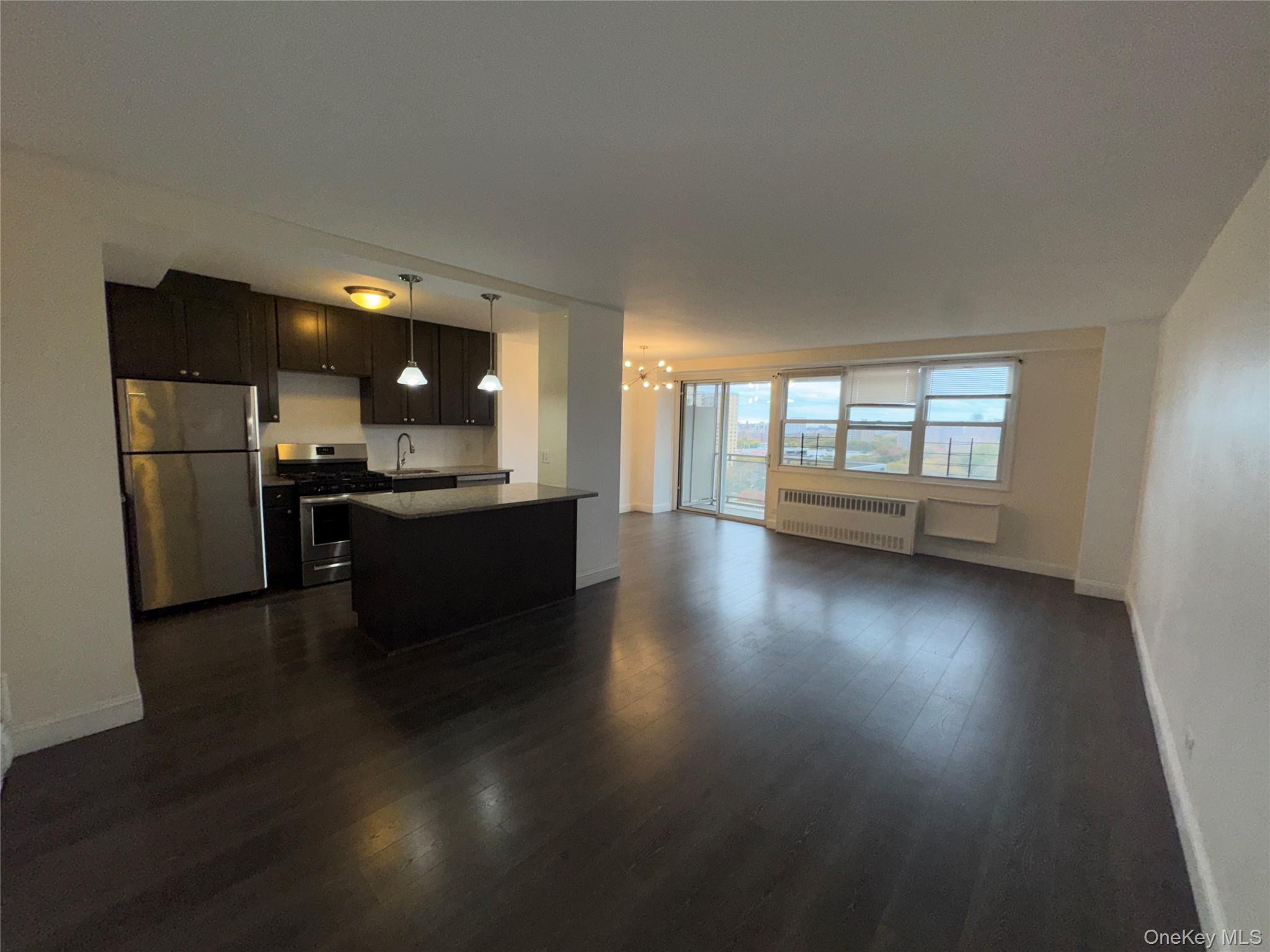 825 Morrison Avenue 12f Property Photo 6