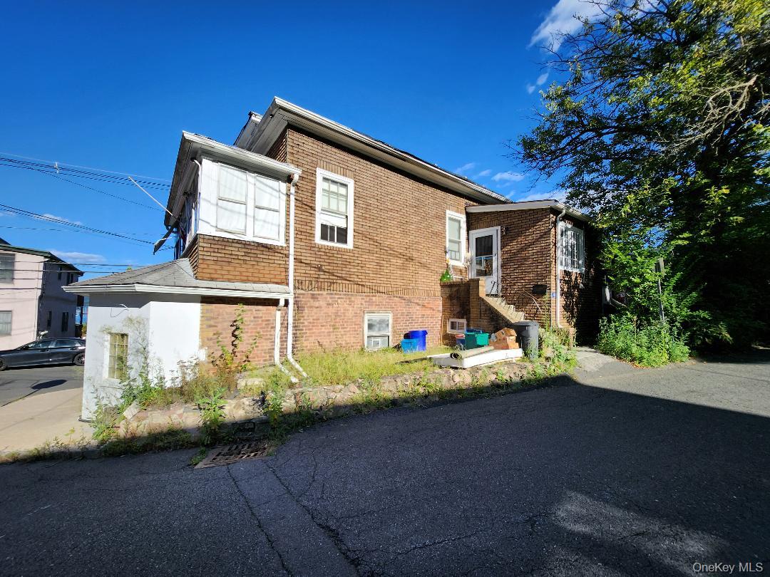 48 - 50 Kinney Street Property Photo 1