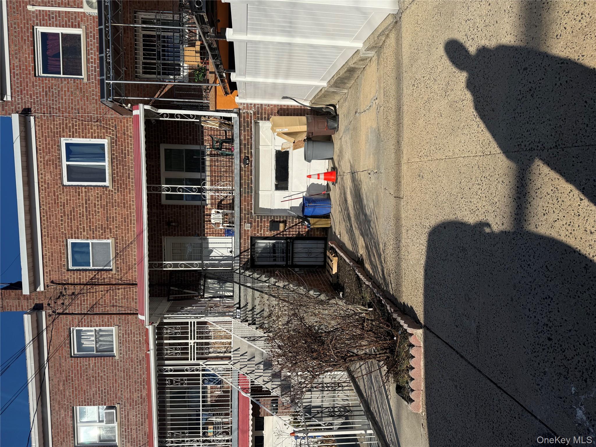 655 E 240th Street Property Photo 1