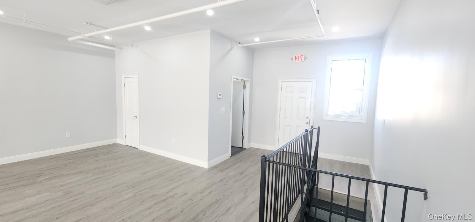 660 Port Washington Boulevard Property Photo 12