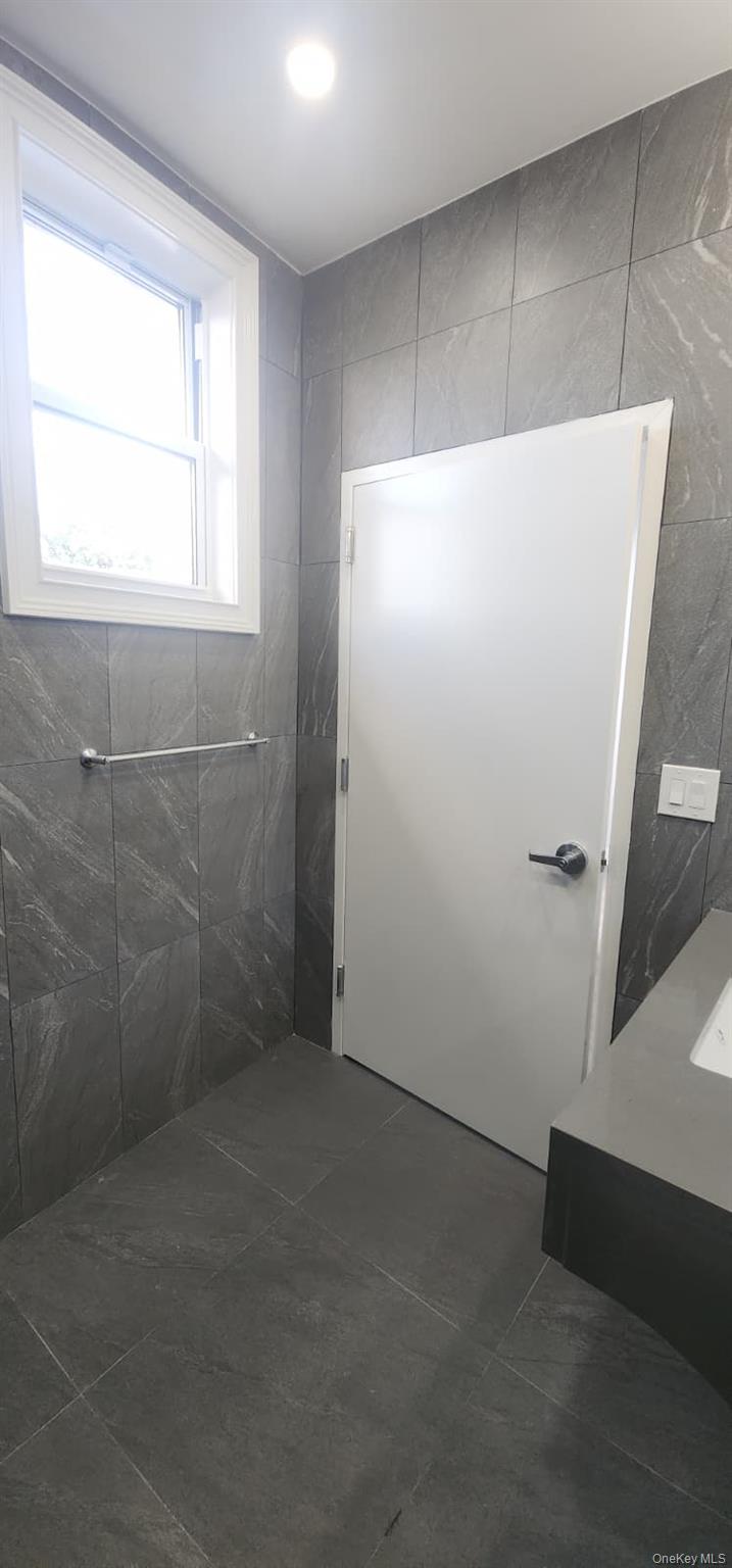 660 Port Washington Boulevard Property Photo 13
