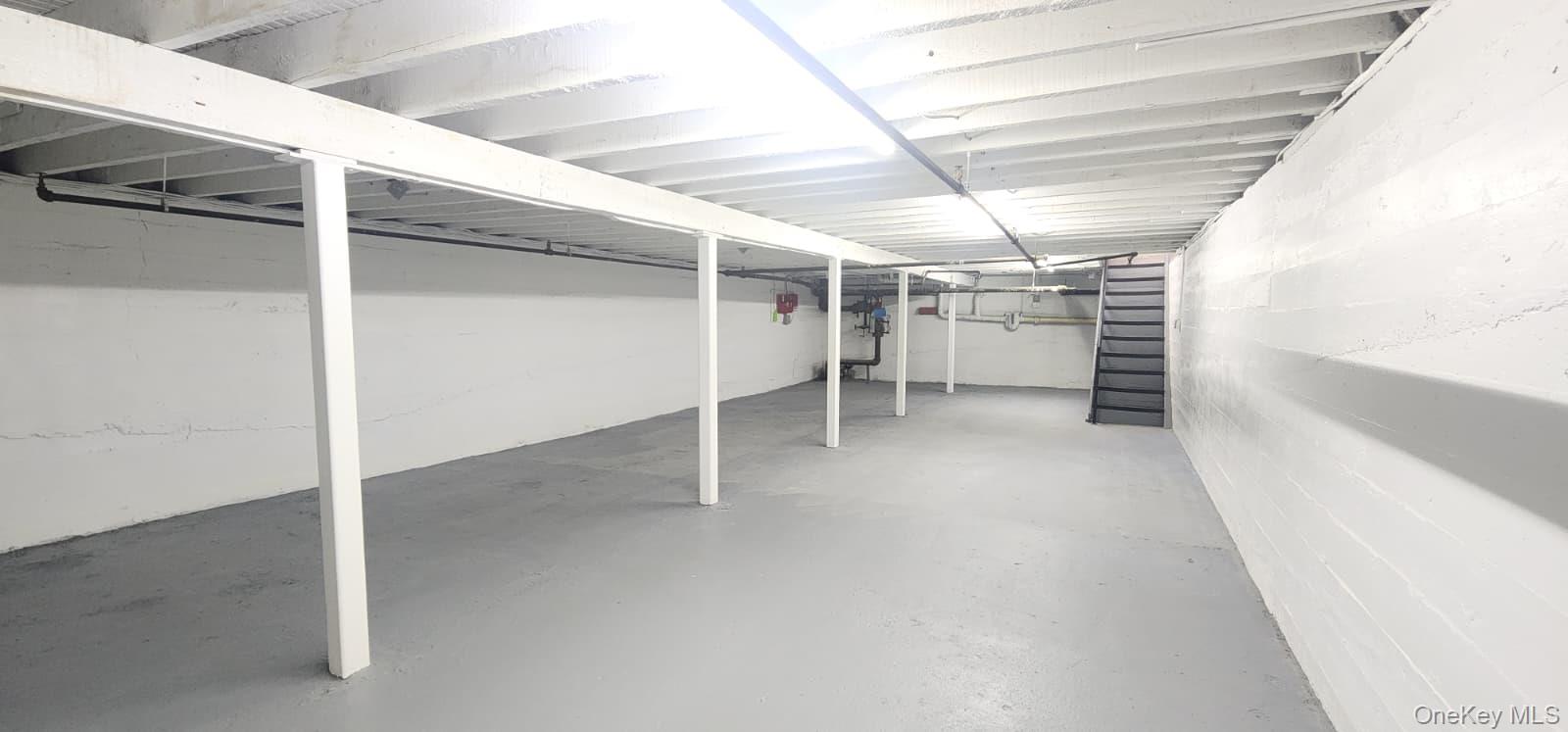 660 Port Washington Boulevard Property Photo 19