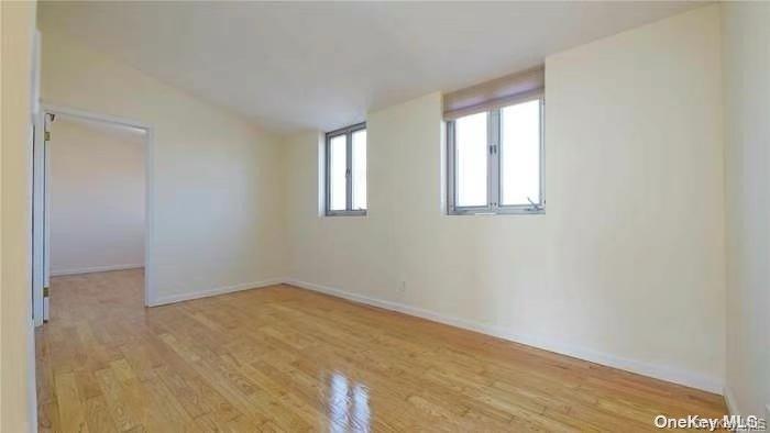 132-03 Sanford Avenue 8m Property Photo 4