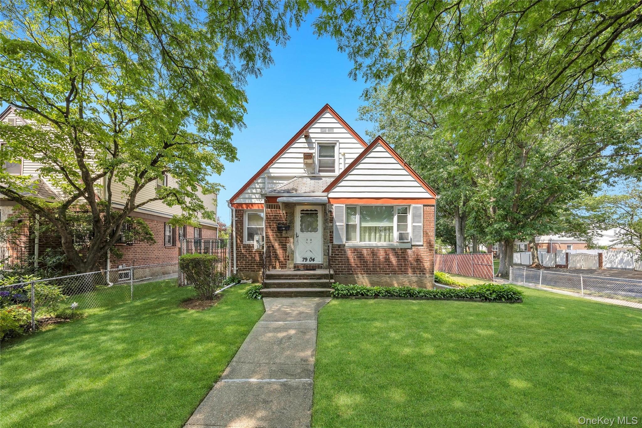 7904 268th Street Property Photo 3