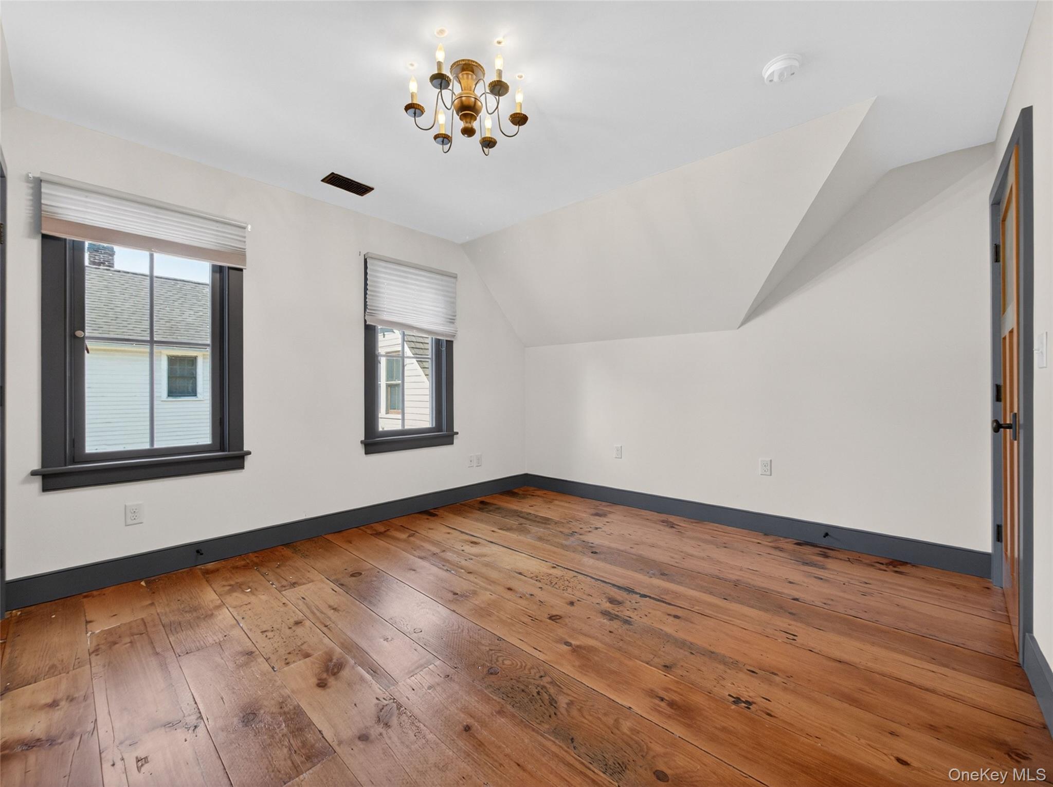 43 Rockland Avenue Property Photo 17