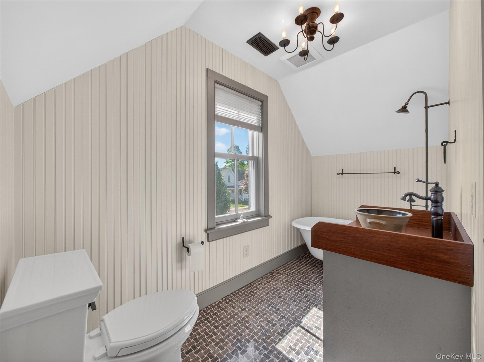 43 Rockland Avenue Property Photo 19