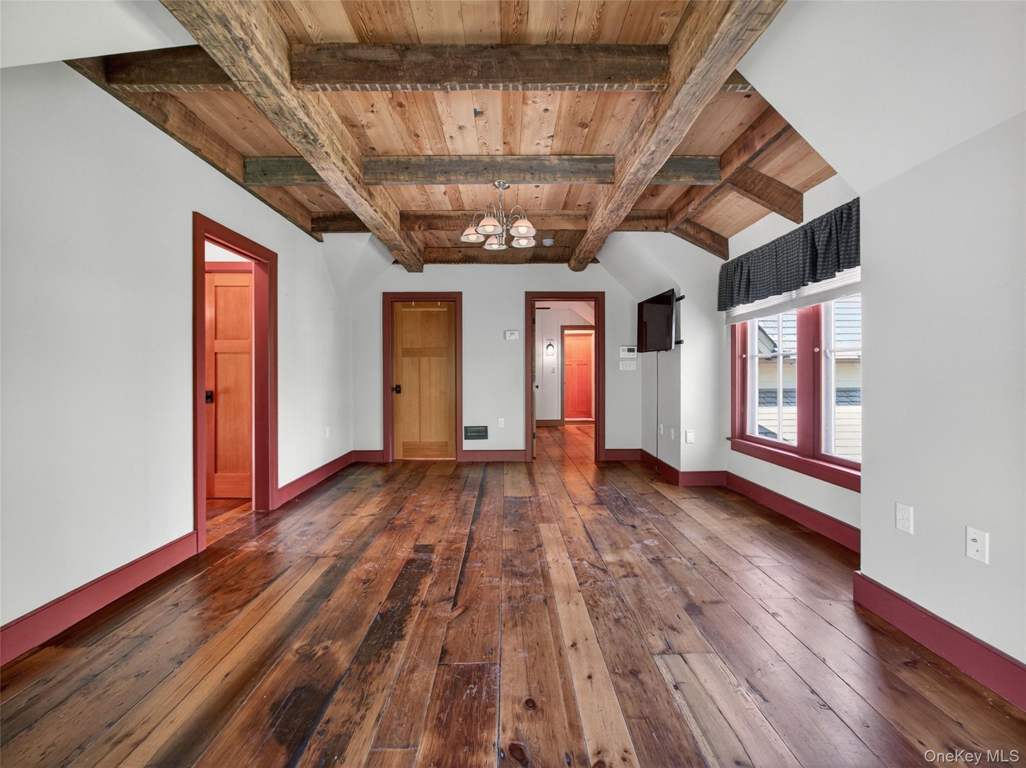 43 Rockland Avenue Property Photo 22