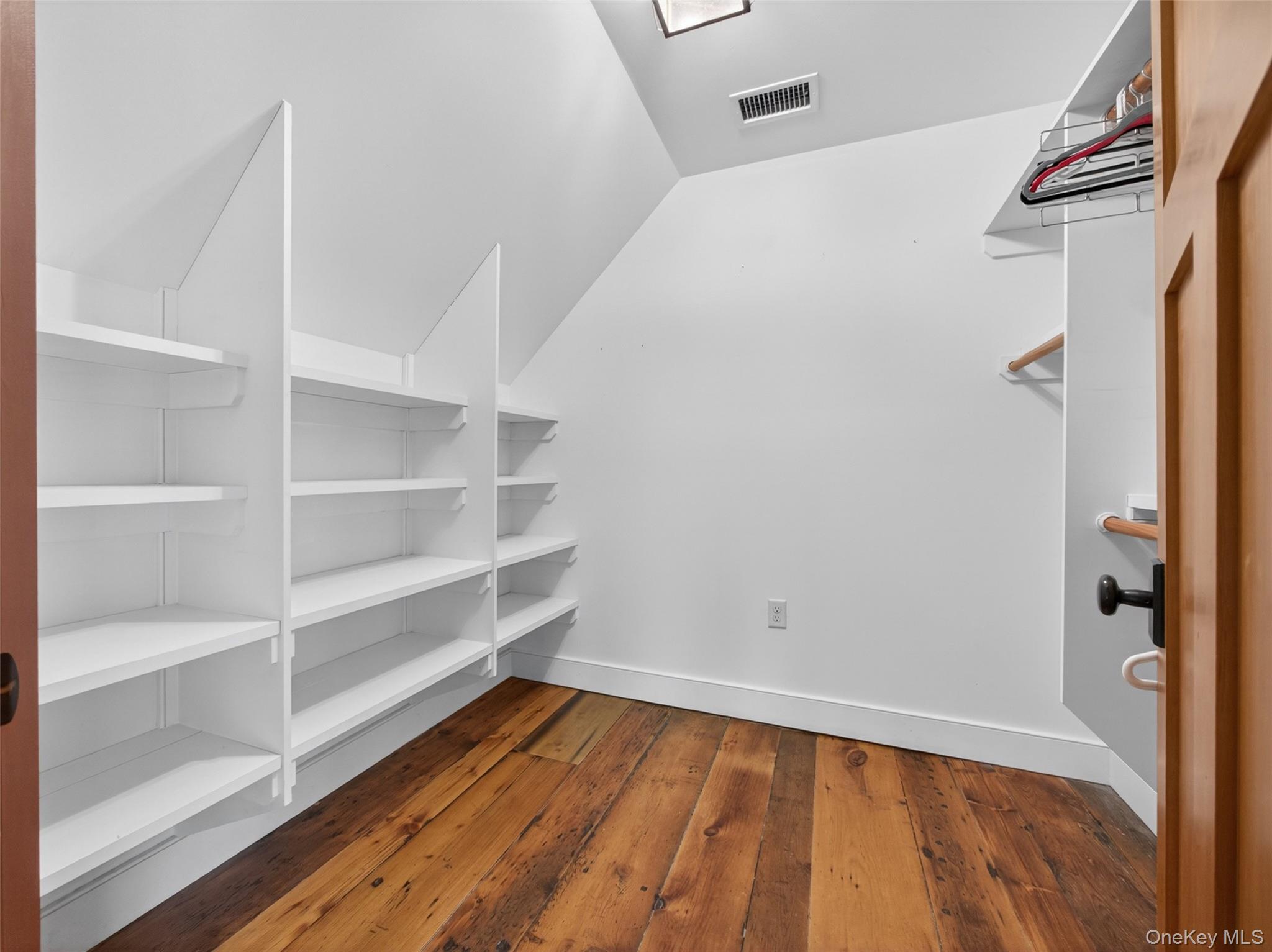 43 Rockland Avenue Property Photo 24