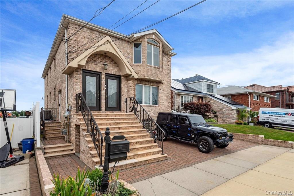 161-36 95th Street Property Photo 1