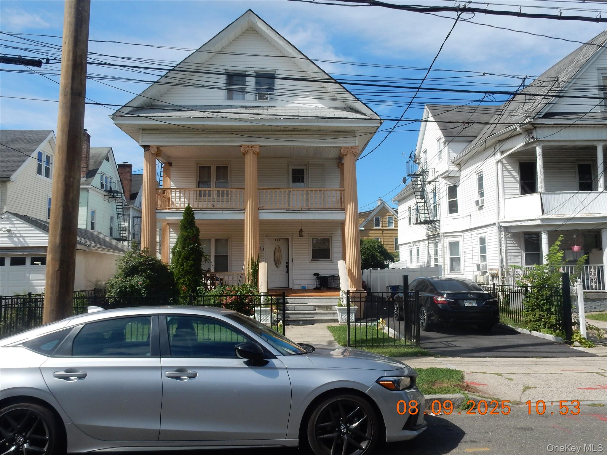258 S 10th Avenue Property Photo 2