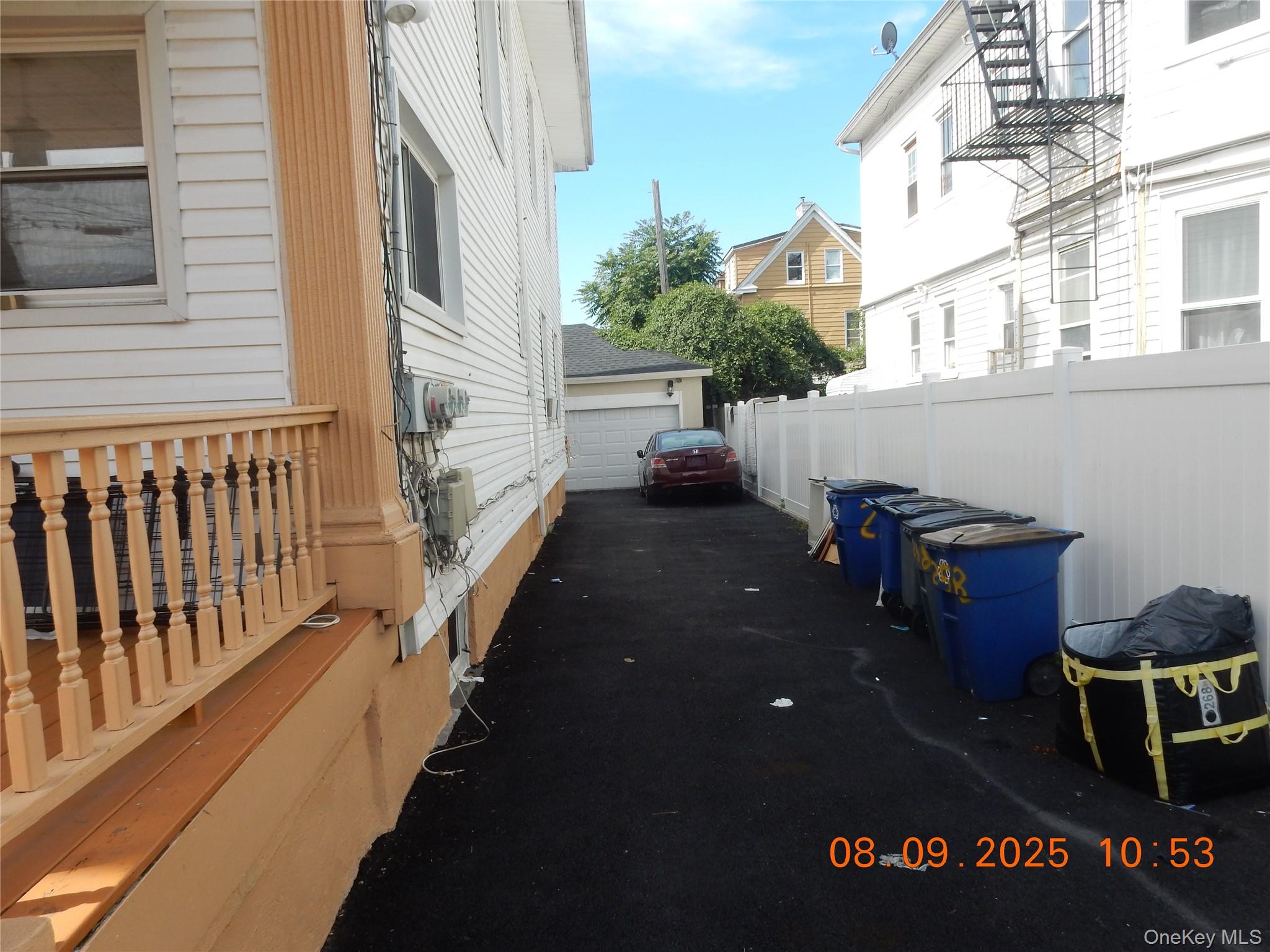 258 S 10th Avenue Property Photo 6