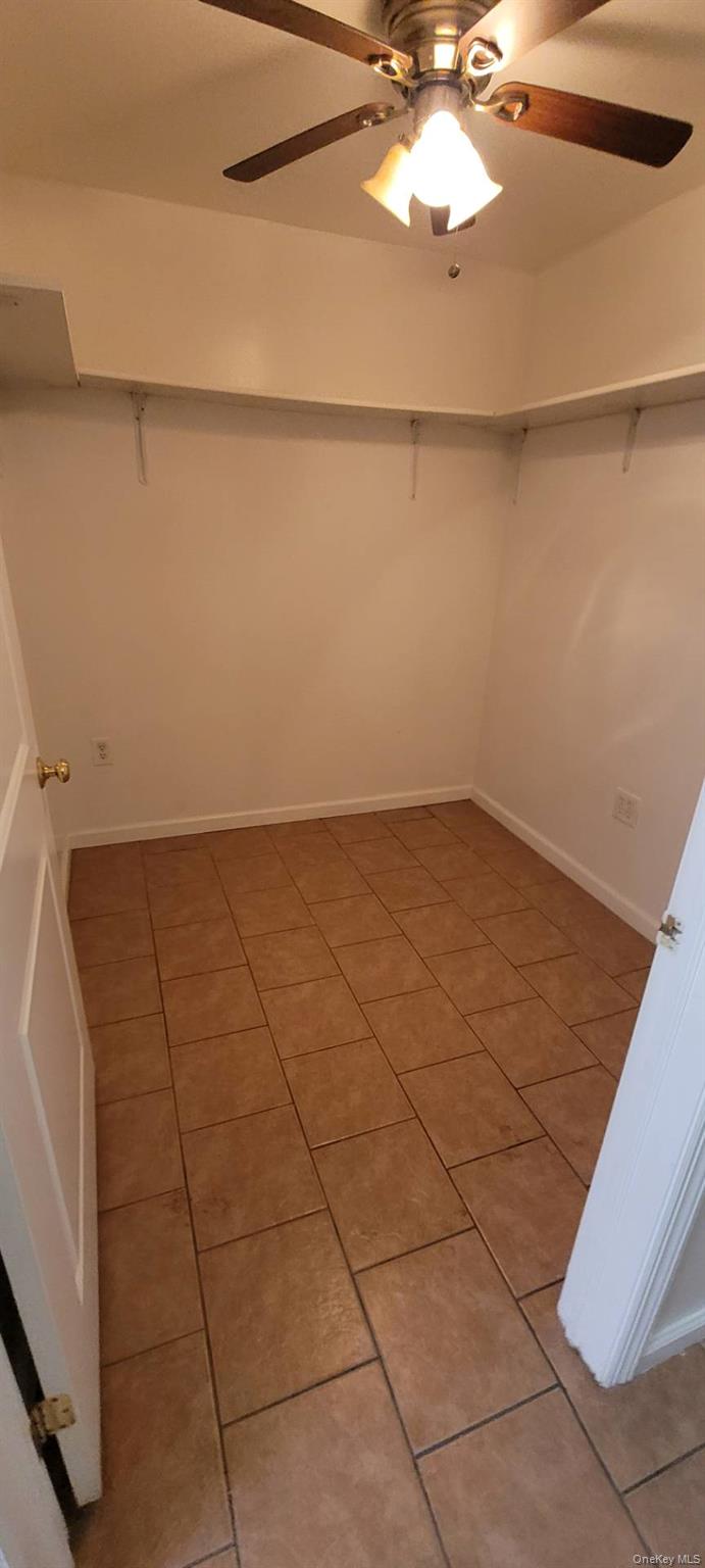 1575 Bathgate Avenue Comm 3 Property Photo 4