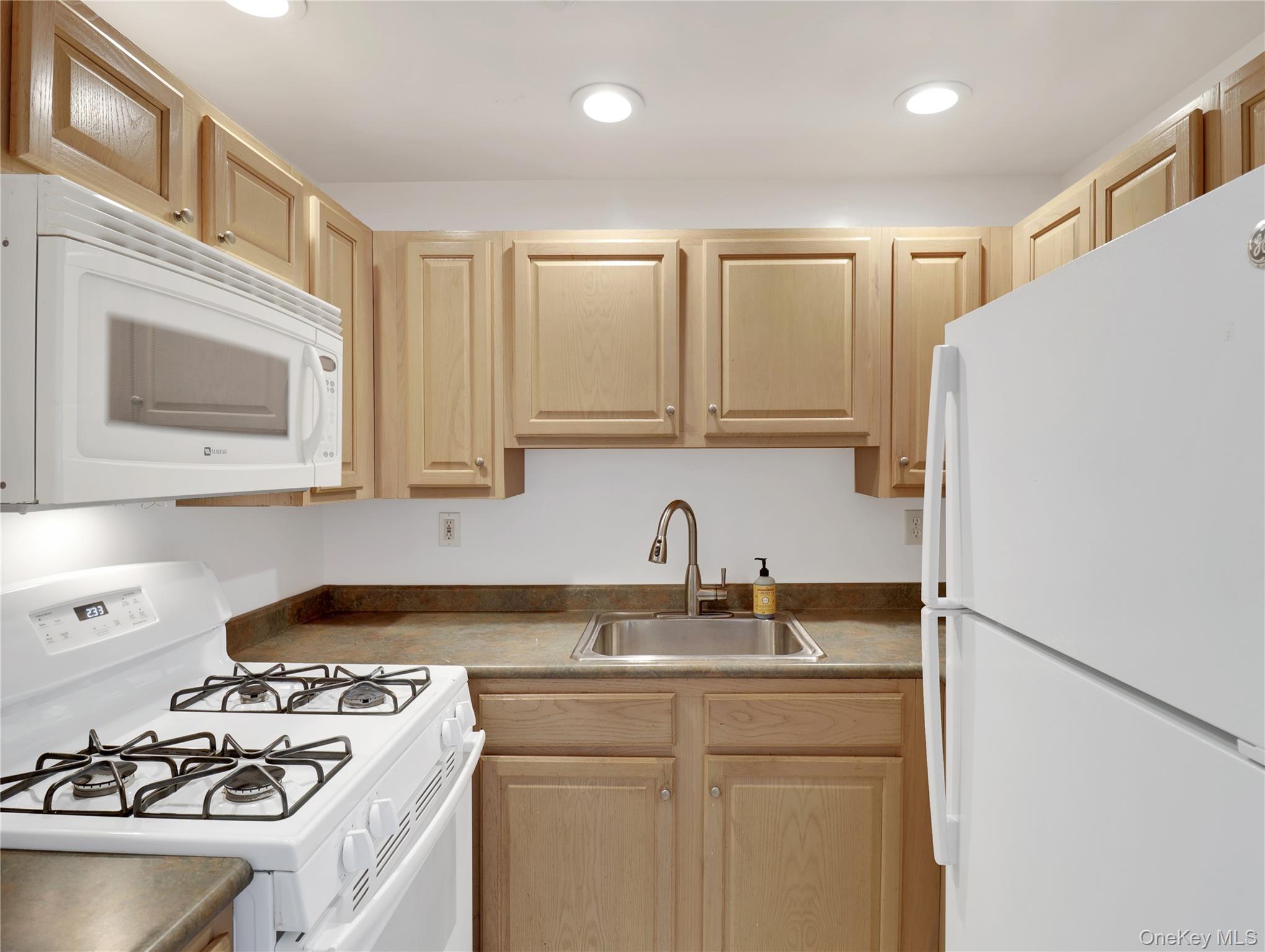 36 Prospect Street Property Photo 8