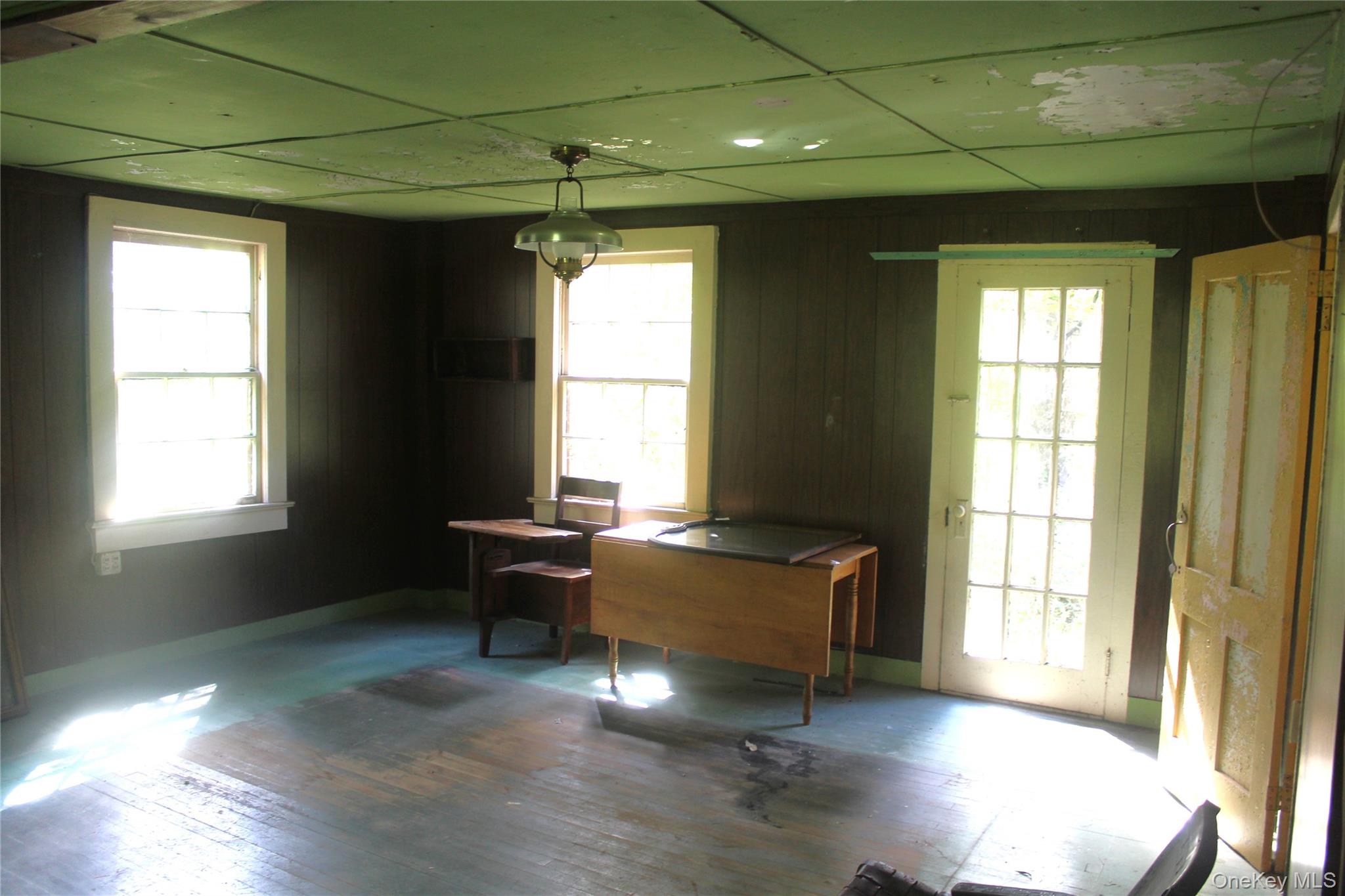 1934 Morton Hill Road Property Photo 6
