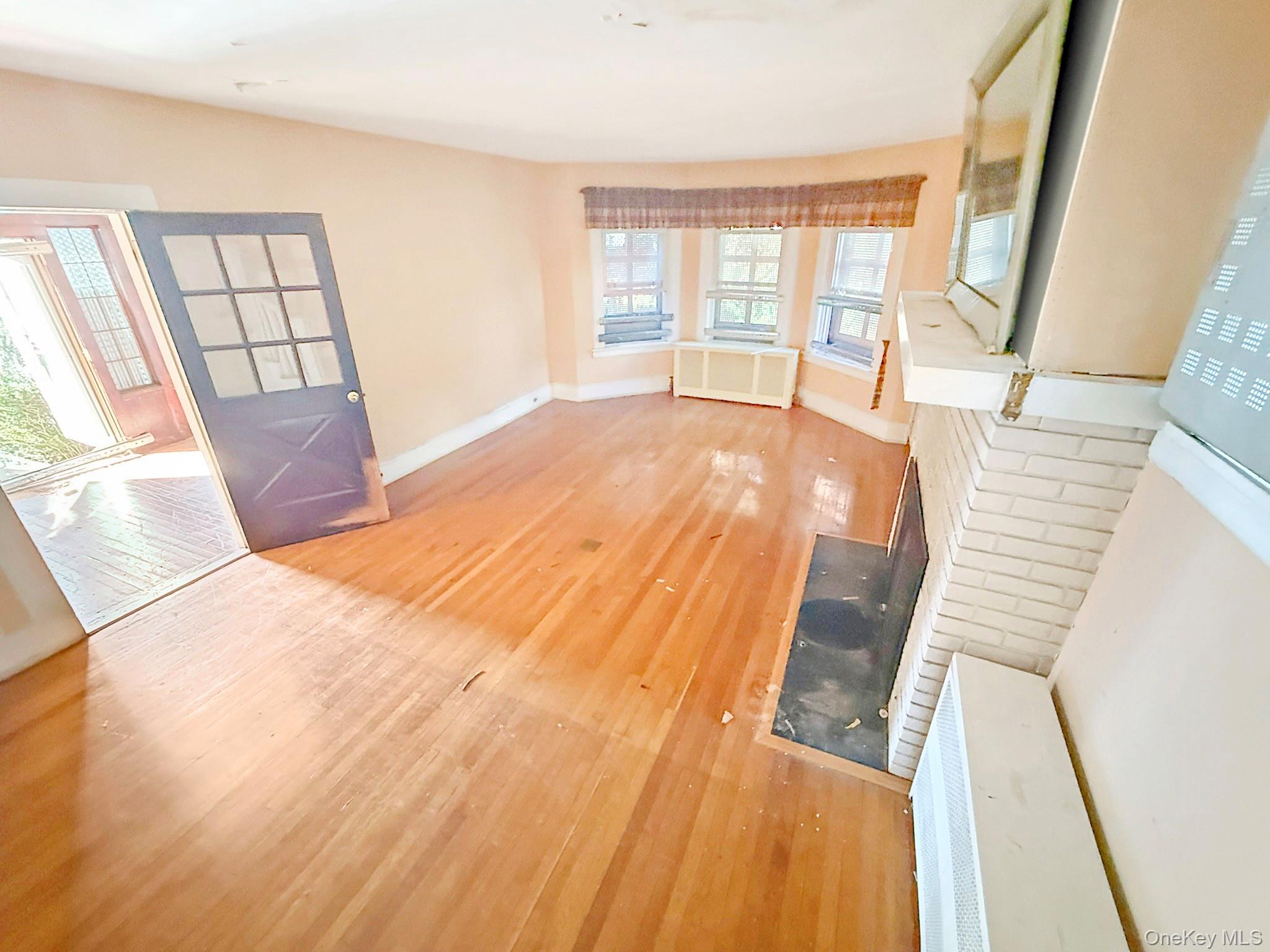 87 Brookside Avenue Property Photo 3