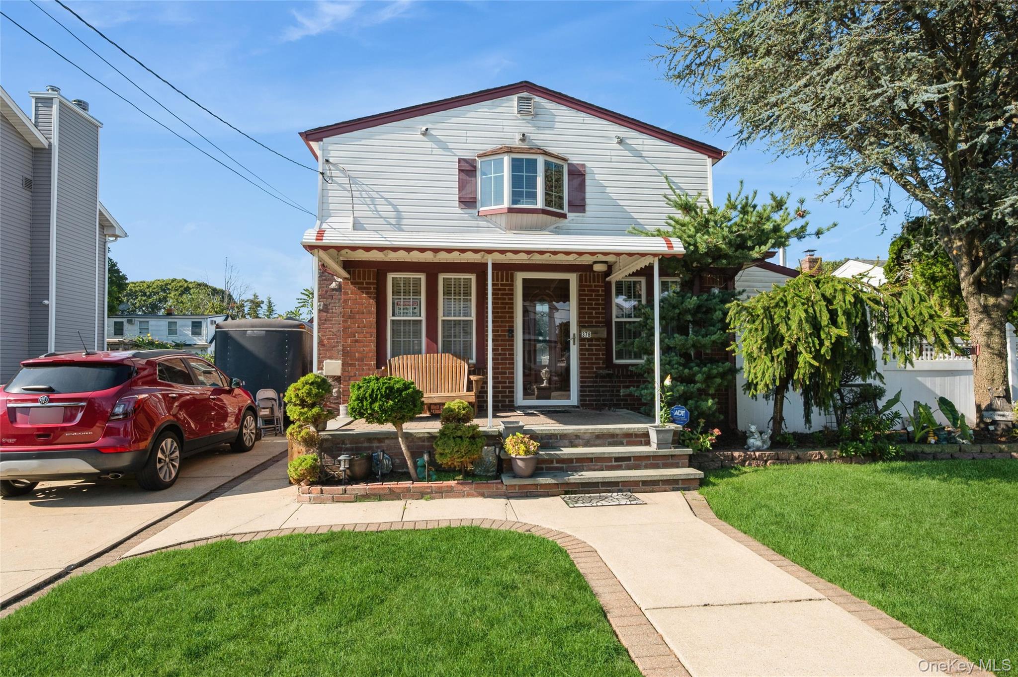 378 Starke Avenue Property Photo 1