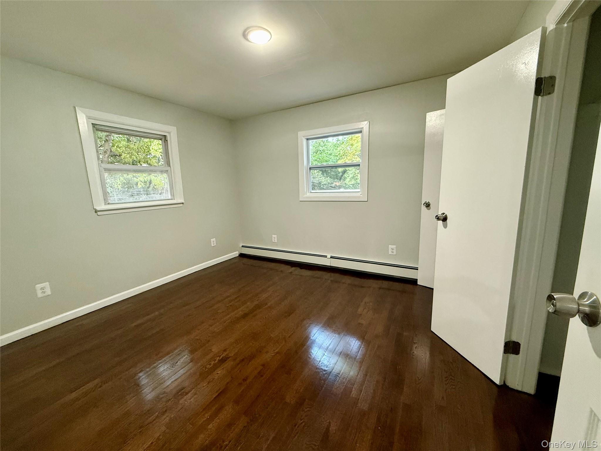 9 E Holt Street Property Photo 28