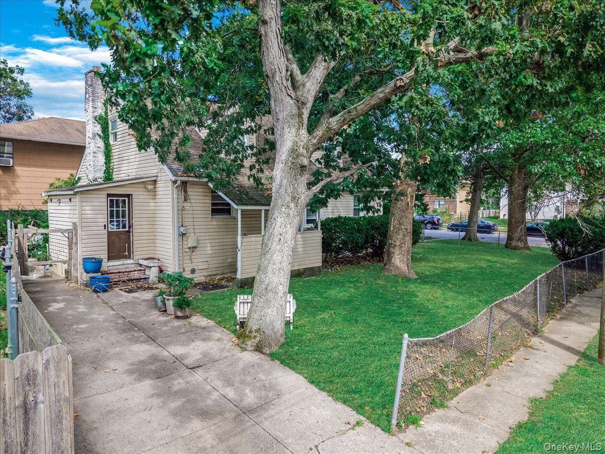 362 Langdon Boulevard Property Photo 3