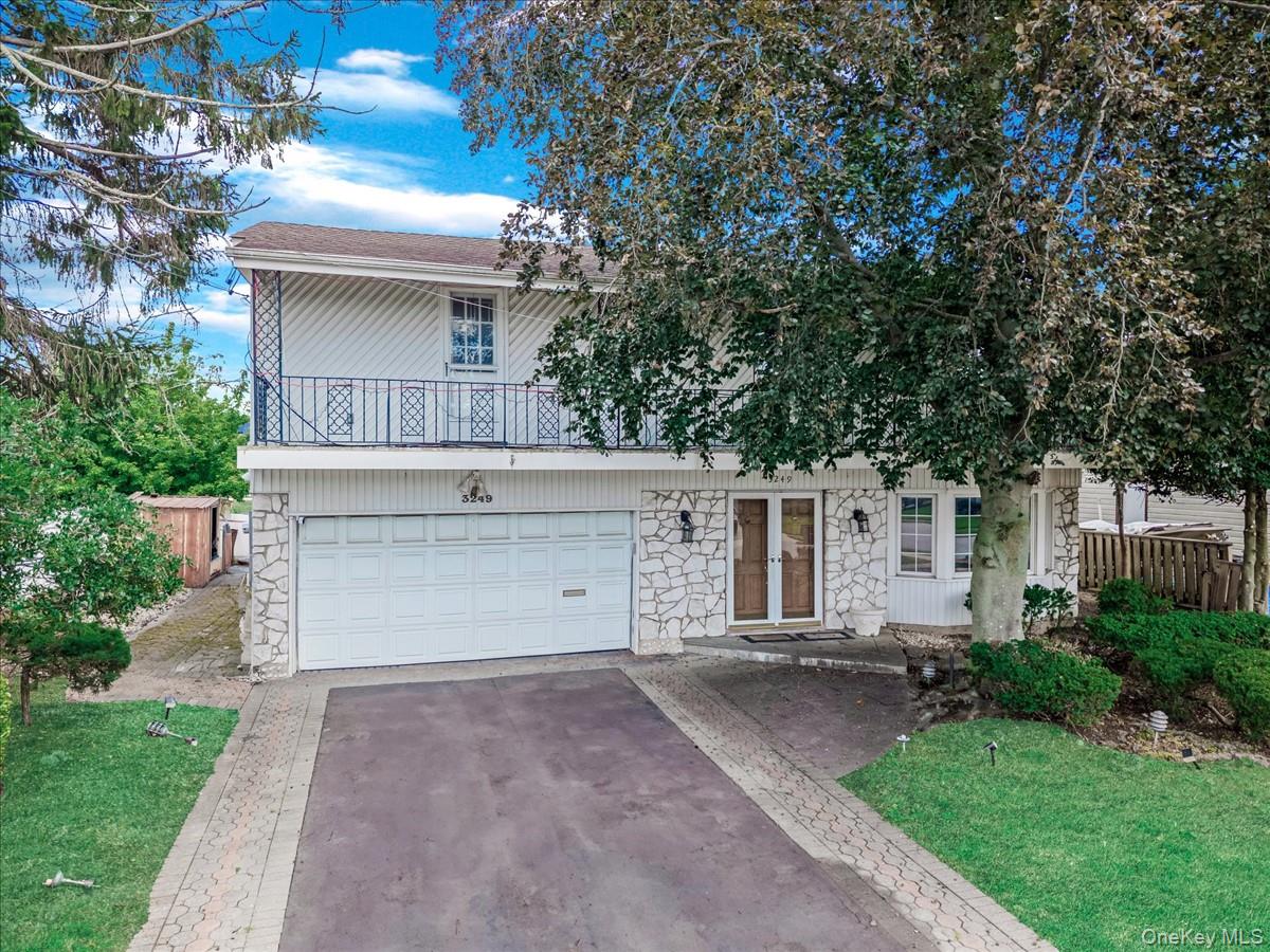 3249 Wolfson Drive Property Photo 1
