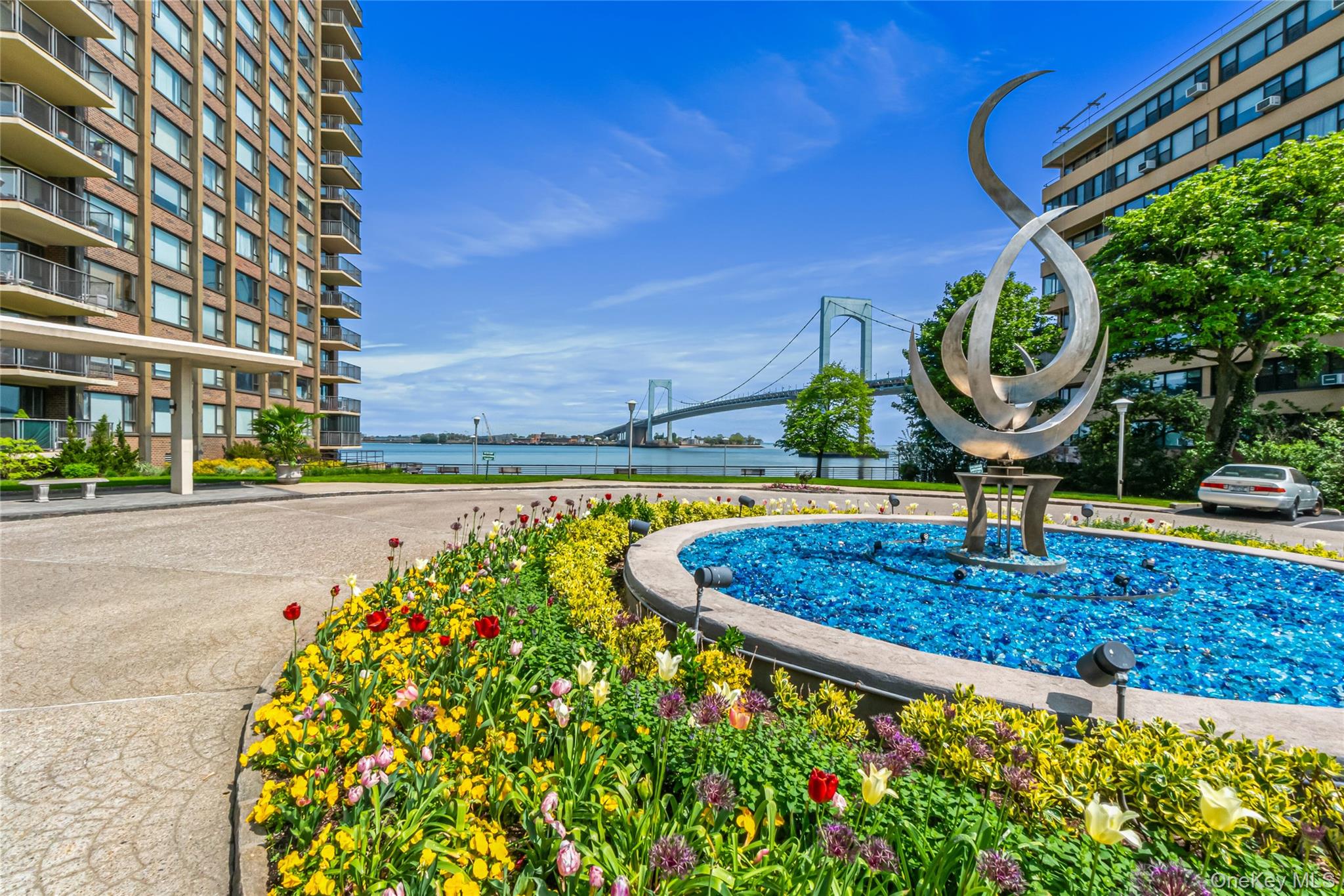 166-25 Powells Cove Boulevard 3G Property Photo 1