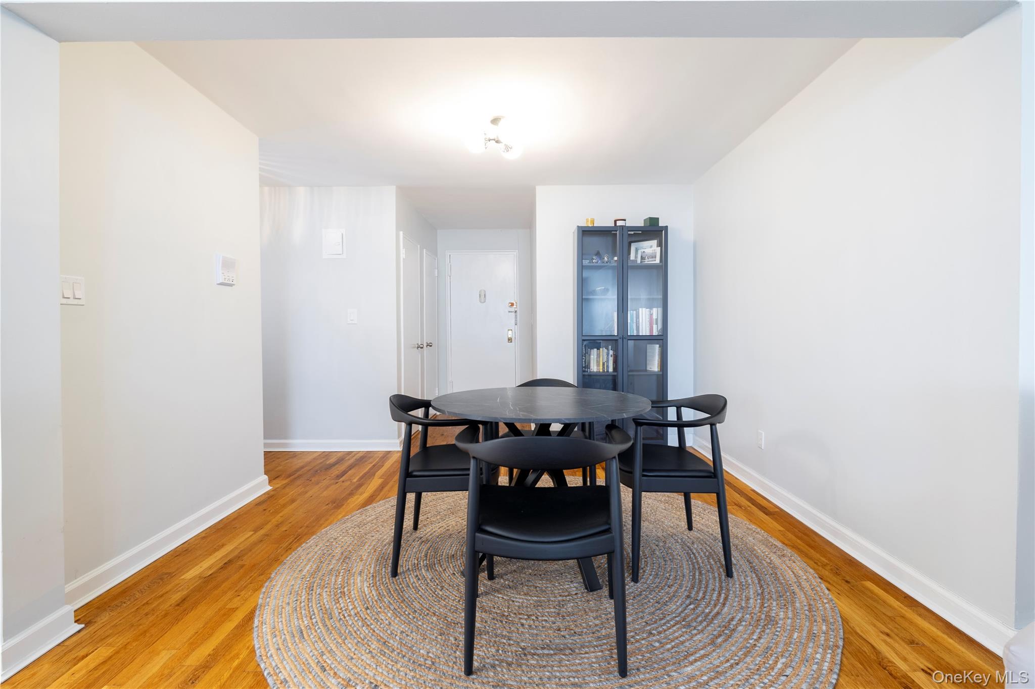 530 Dubois Avenue 1b Property Photo 6