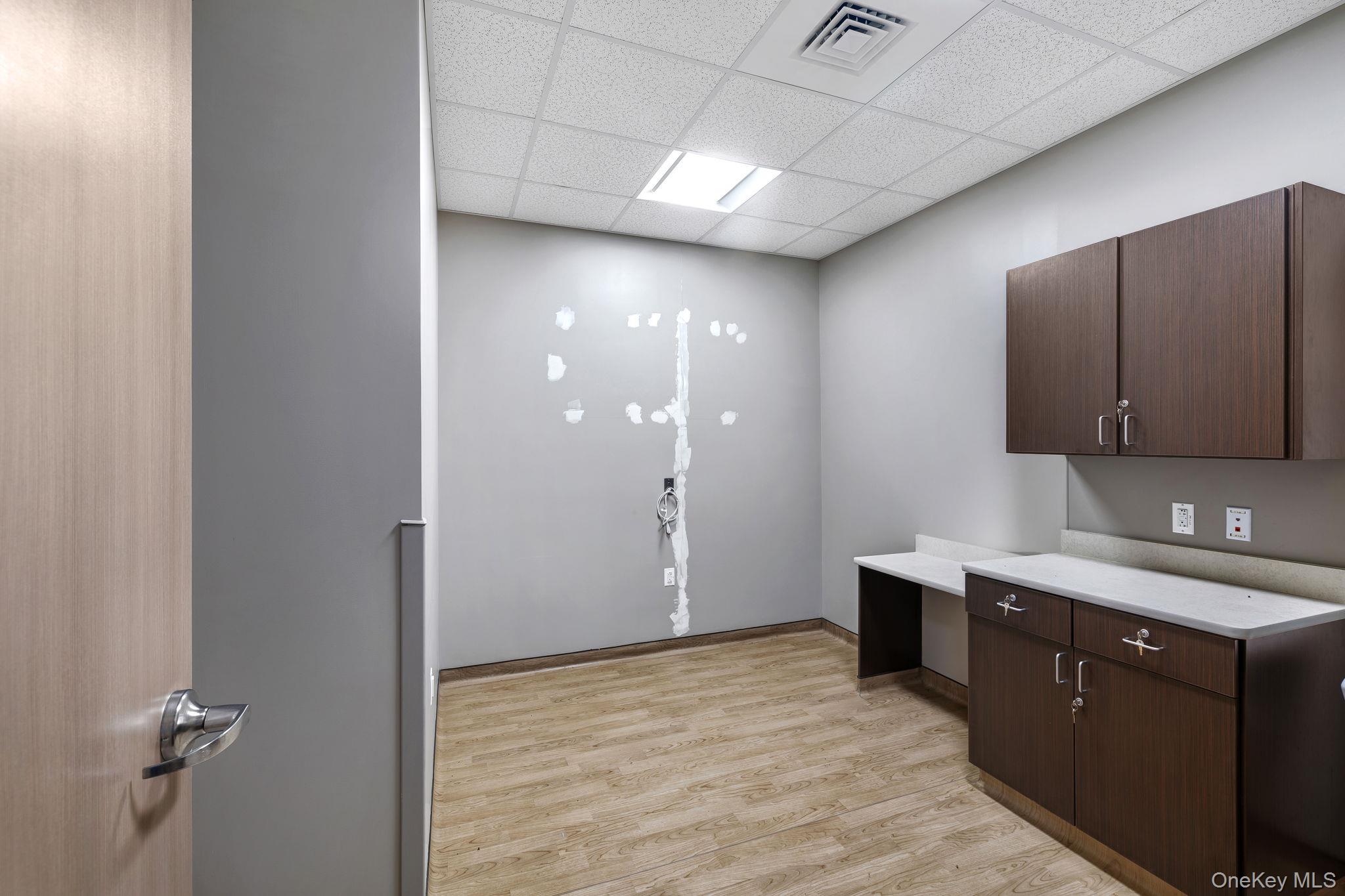 982 Main Street Suite 5 Property Photo 38