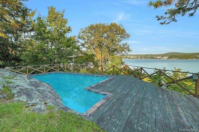 8 Ayers Road Property Photo 29
