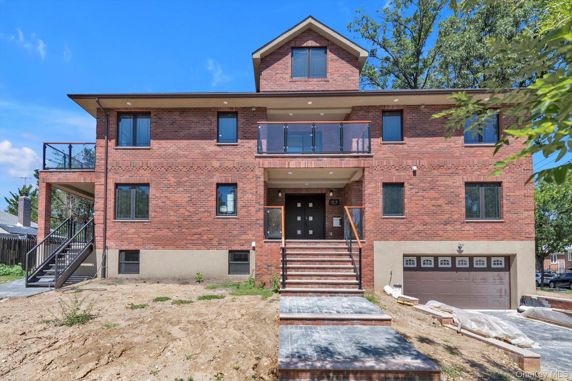 16515 Cross Island Parkway Property Photo 1