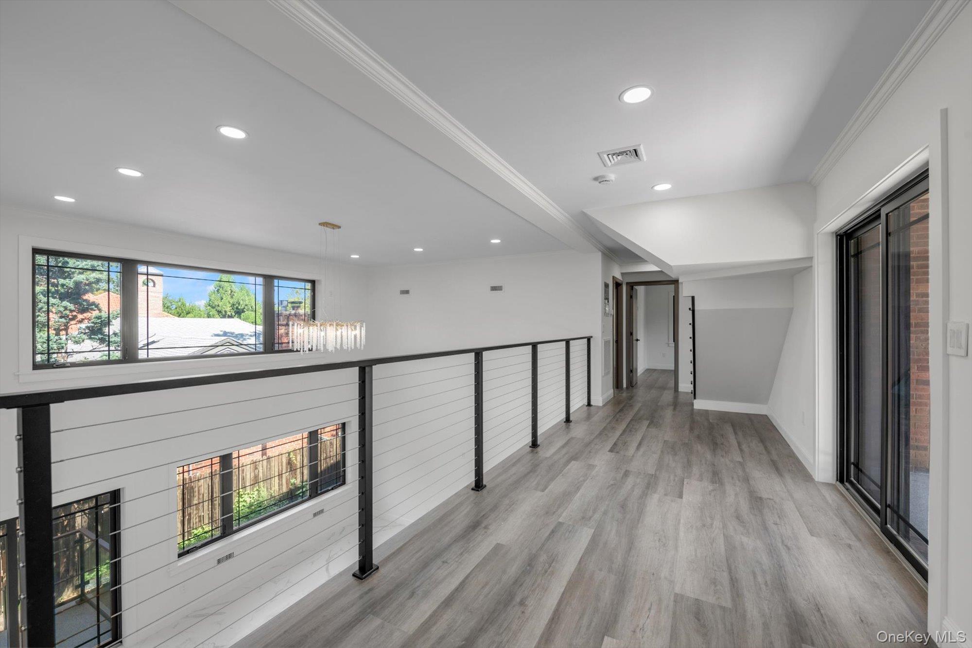 16515 Cross Island Parkway Property Photo 27