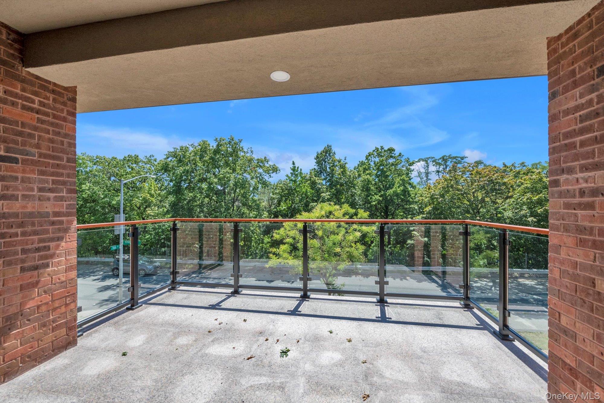 16515 Cross Island Parkway Property Photo 43