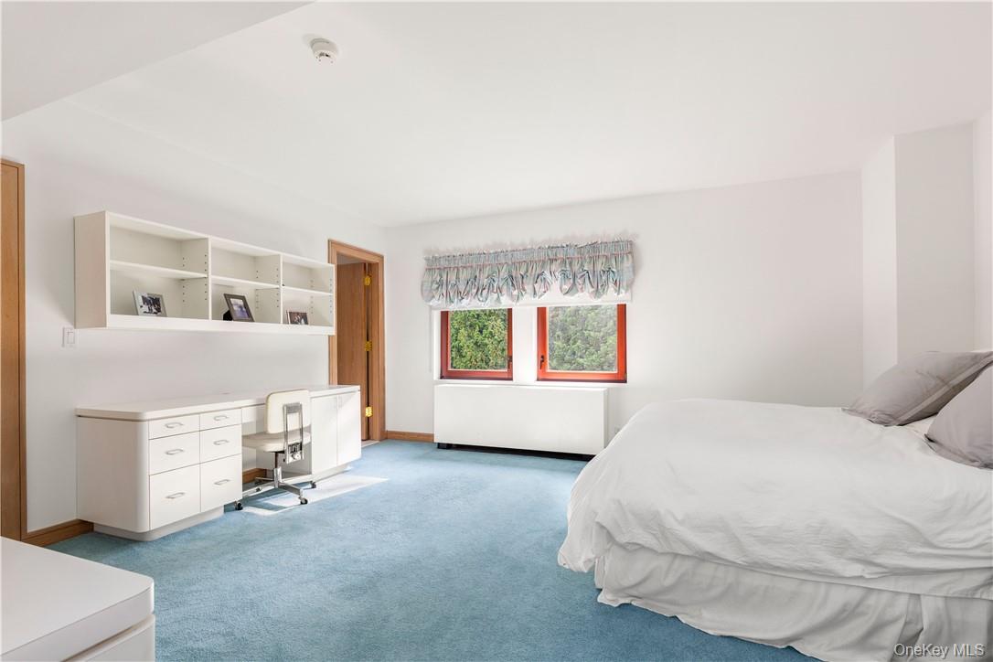 40 Polly Park Road Property Photo 24