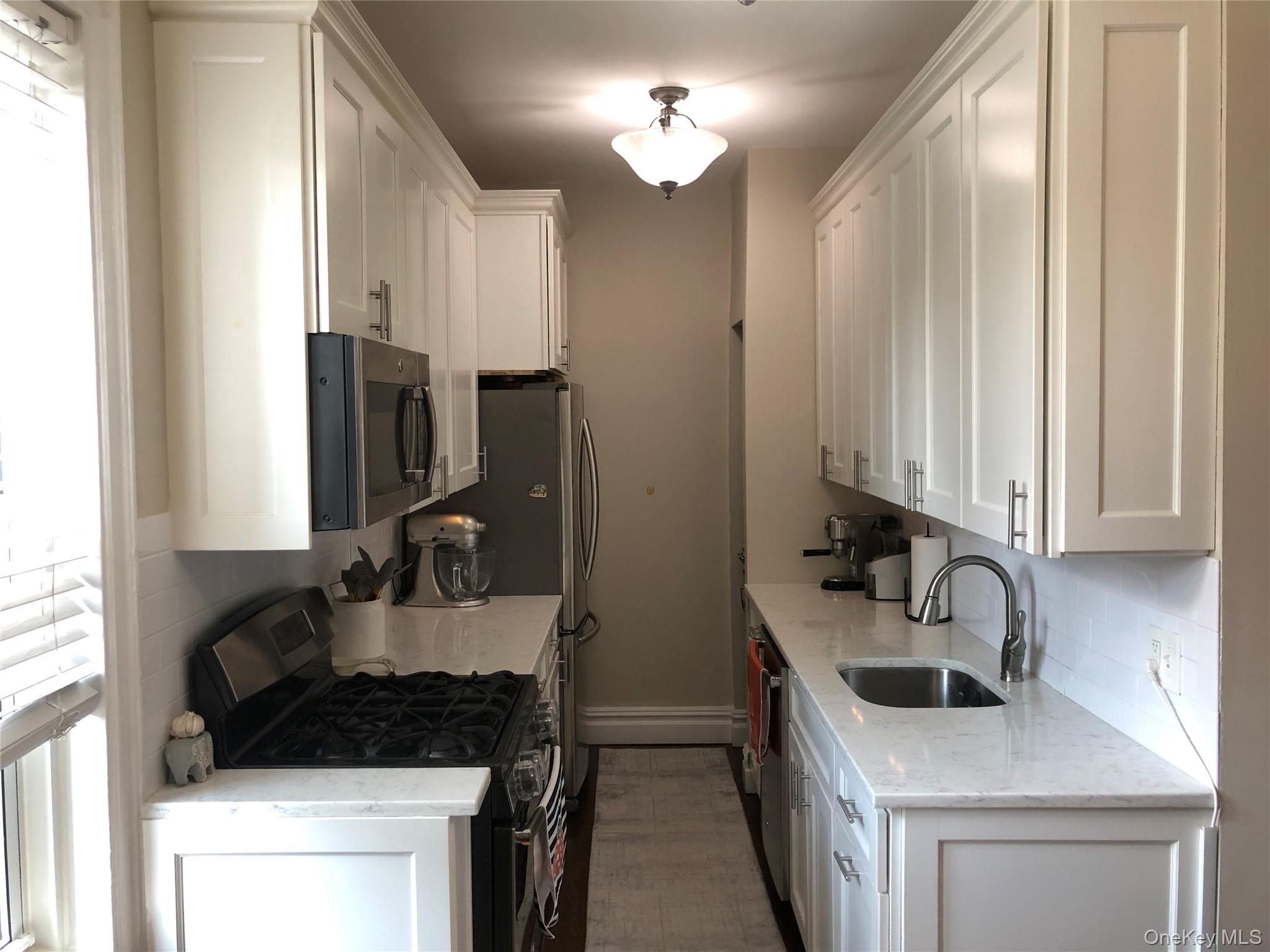 1470 Midland Avenue 3m Property Photo 7