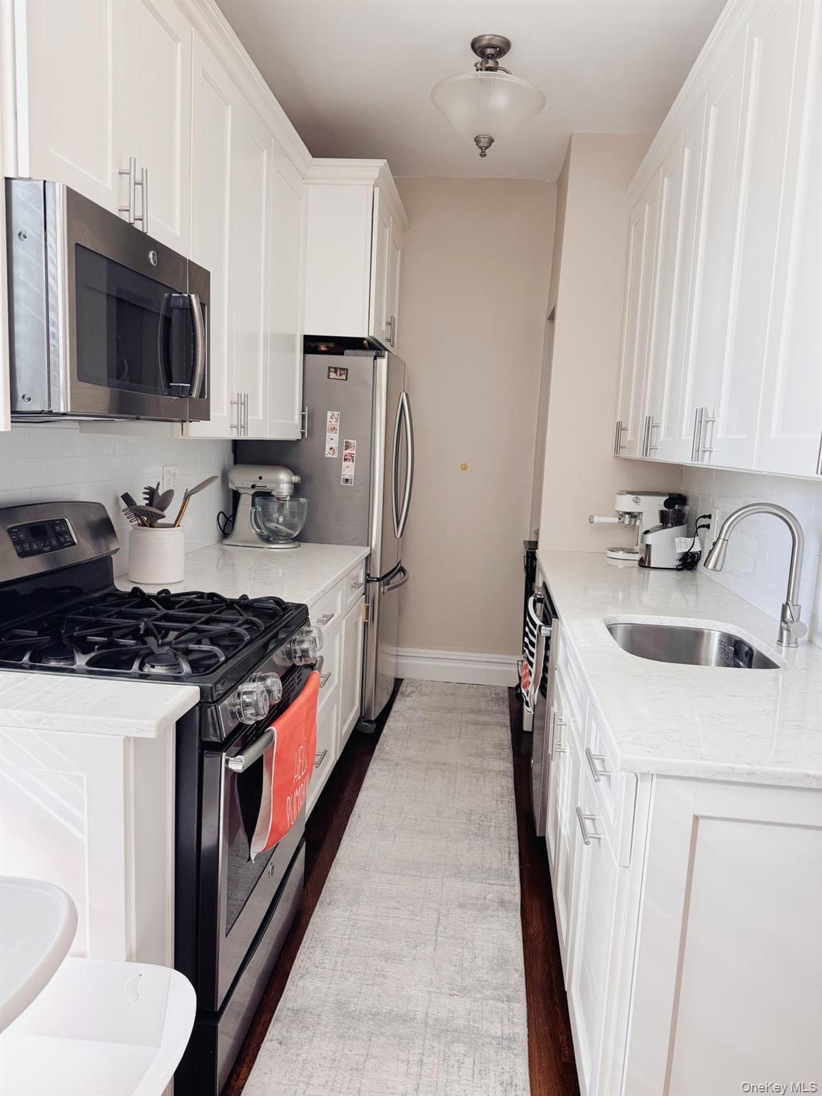 1470 Midland Avenue 3m Property Photo 8