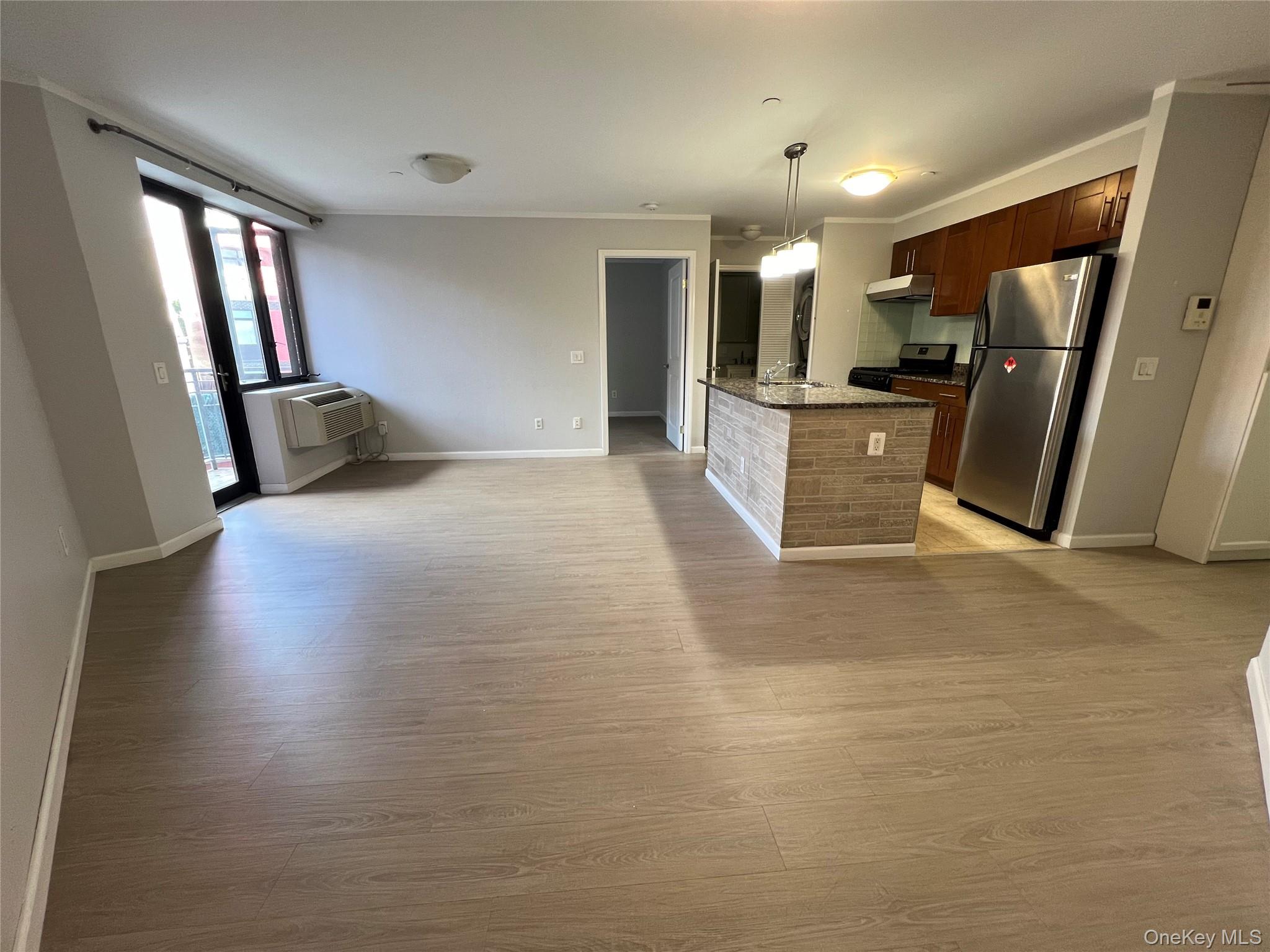 6070 Woodhaven Boulevard 3H Property Photo 1