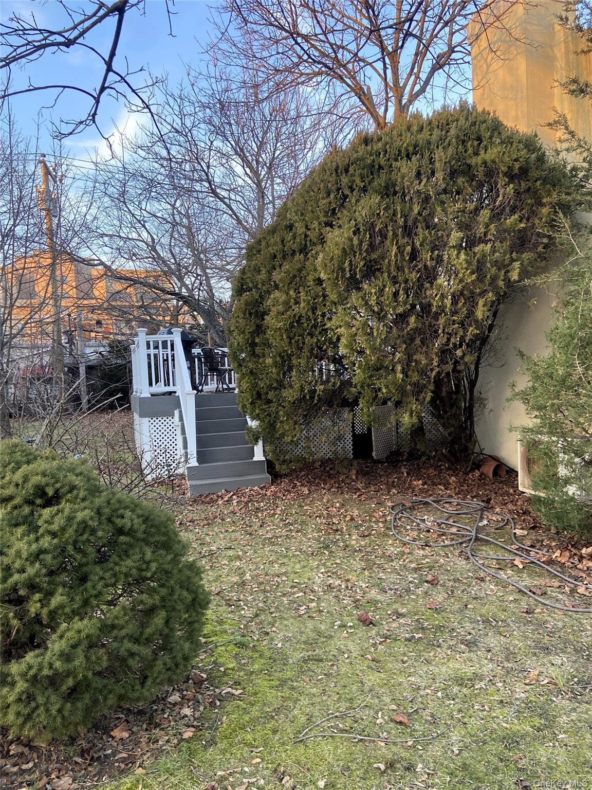 237 W Walnut Street Property Photo 5